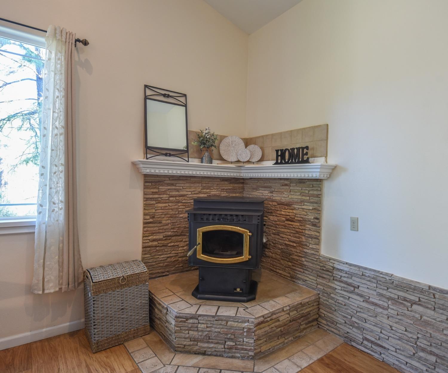 21895-286 Sawmill Flat Road, Sonora, California, 95370, United States, 4 Bedrooms Bedrooms, ,4 BathroomsBathrooms,Residential,For Sale,21895-286 Sawmill Flat Road,1504335