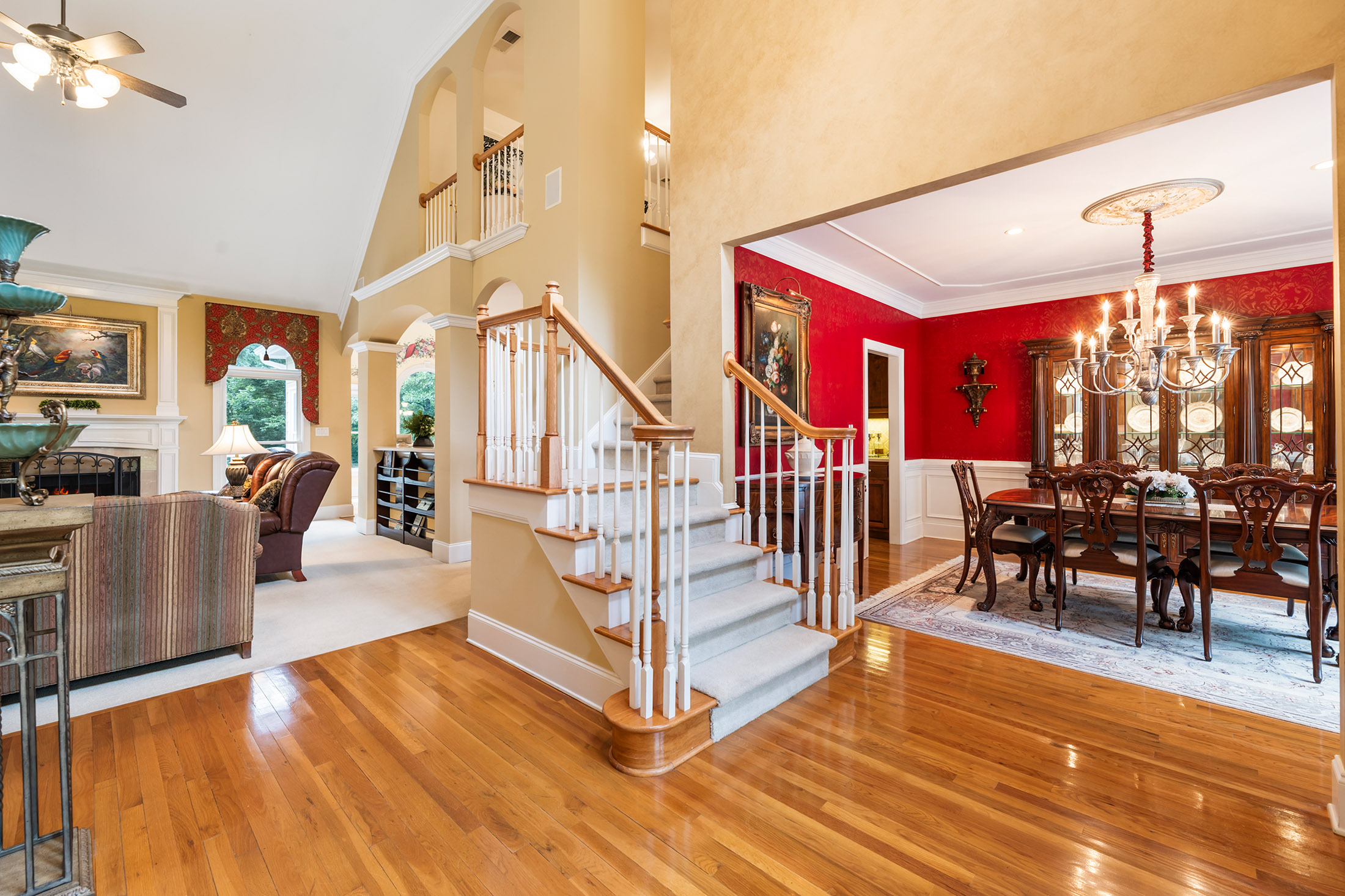  Tucked Among Mature Hardwoods on a Private 1.25+/- Acre River Lot - 物件實景