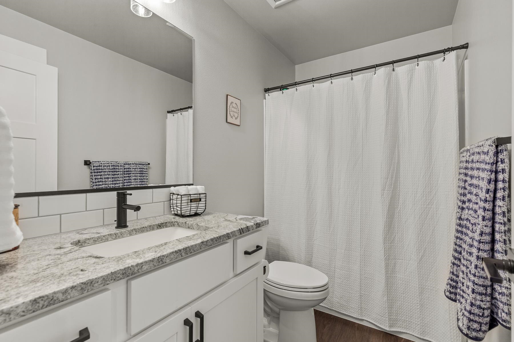 Greenacres, Washington, 99016, United States, 3 Bedrooms Bedrooms, ,2 BathroomsBathrooms,Residential,For Sale,1988561