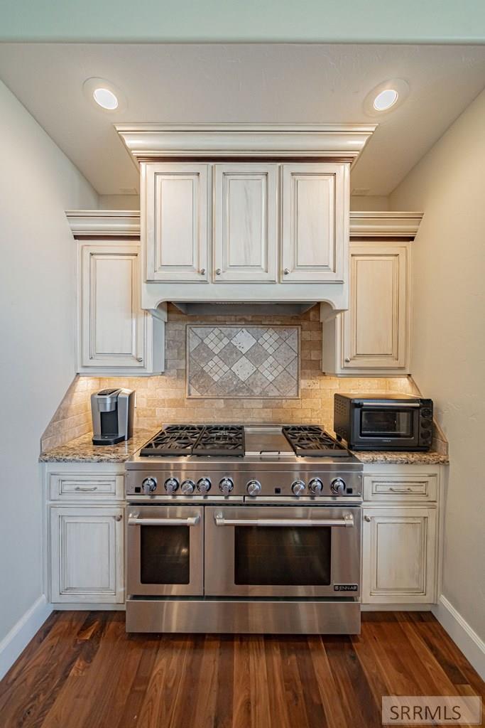 IDAHO FALLS, Idaho, 83404, United States, 4 Bedrooms Bedrooms, ,3 BathroomsBathrooms,Residential,For Sale,1873456