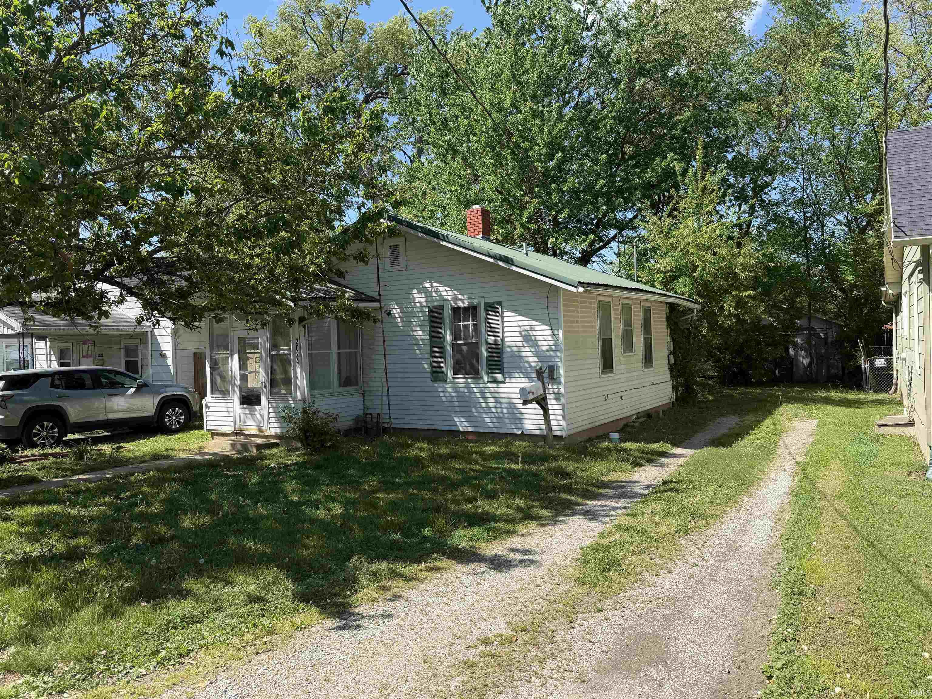 Ravenswood Dr, Evansville, IN 47714