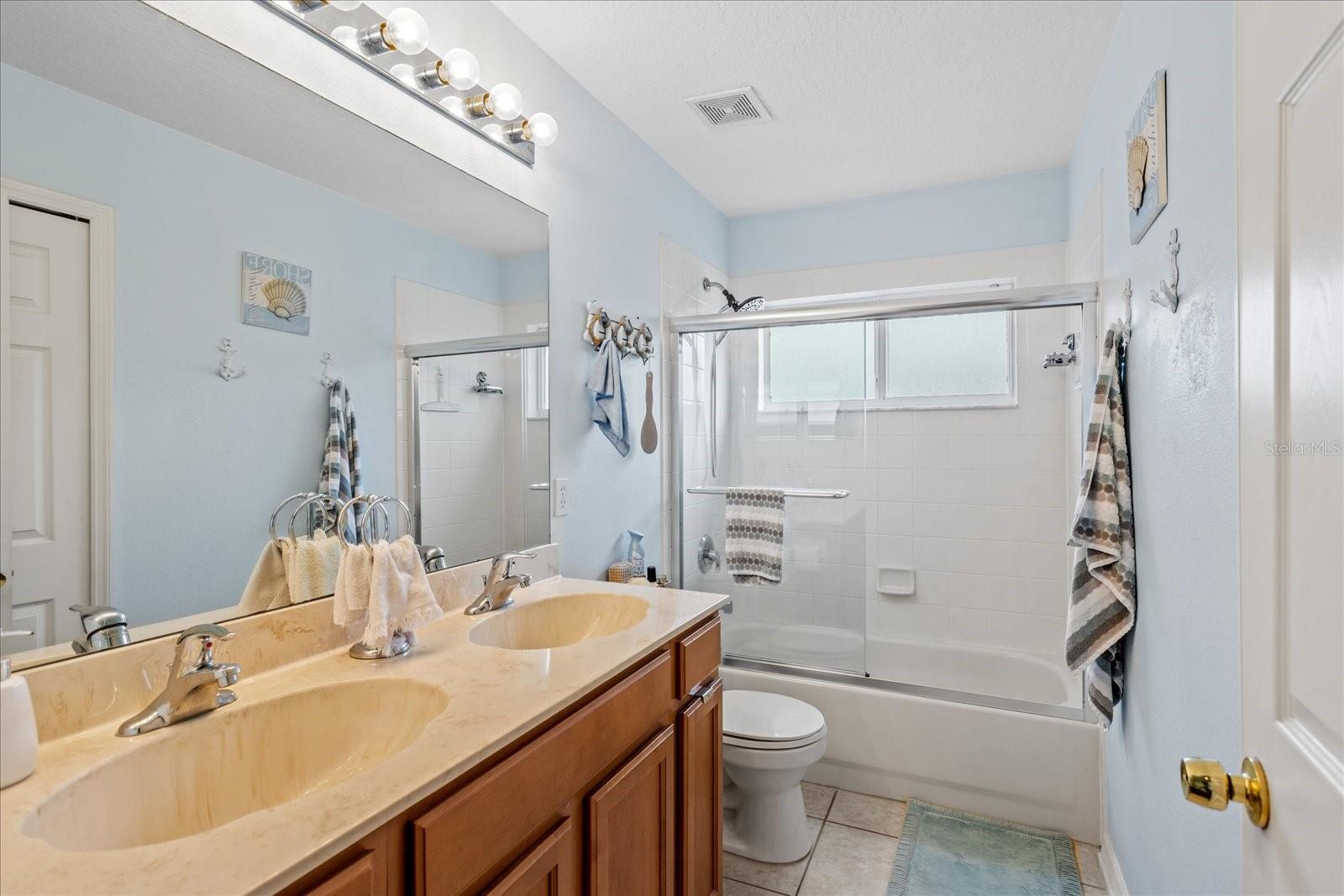ORLANDO, Florida, 32832, United States, 4 Bedrooms Bedrooms, ,3 BathroomsBathrooms,Residential,For Sale,1915391