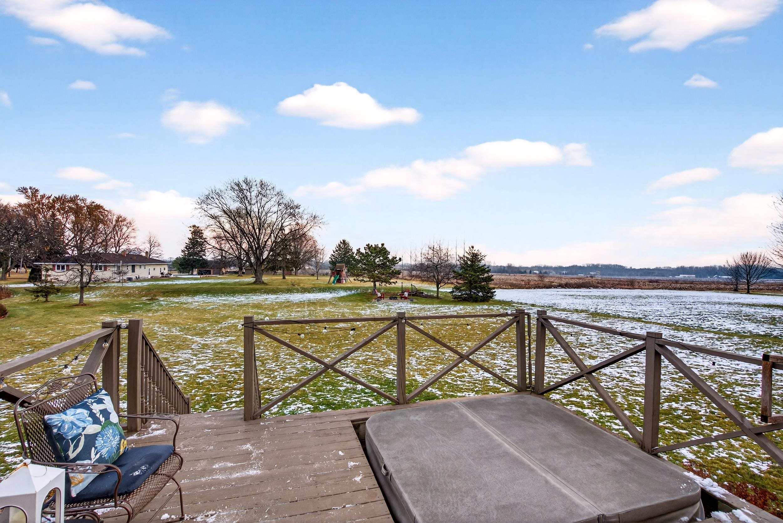 Neenah, Wisconsin, 54956, United States, 4 Bedrooms Bedrooms, ,4 BathroomsBathrooms,Residential,For Sale,1996384