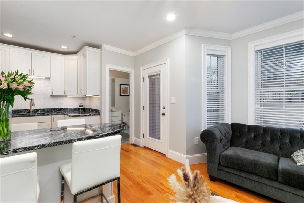 Danvers, Massachusetts, 01923, United States, 2 Bedrooms Bedrooms, ,3 BathroomsBathrooms,Residential,For Sale,1994668