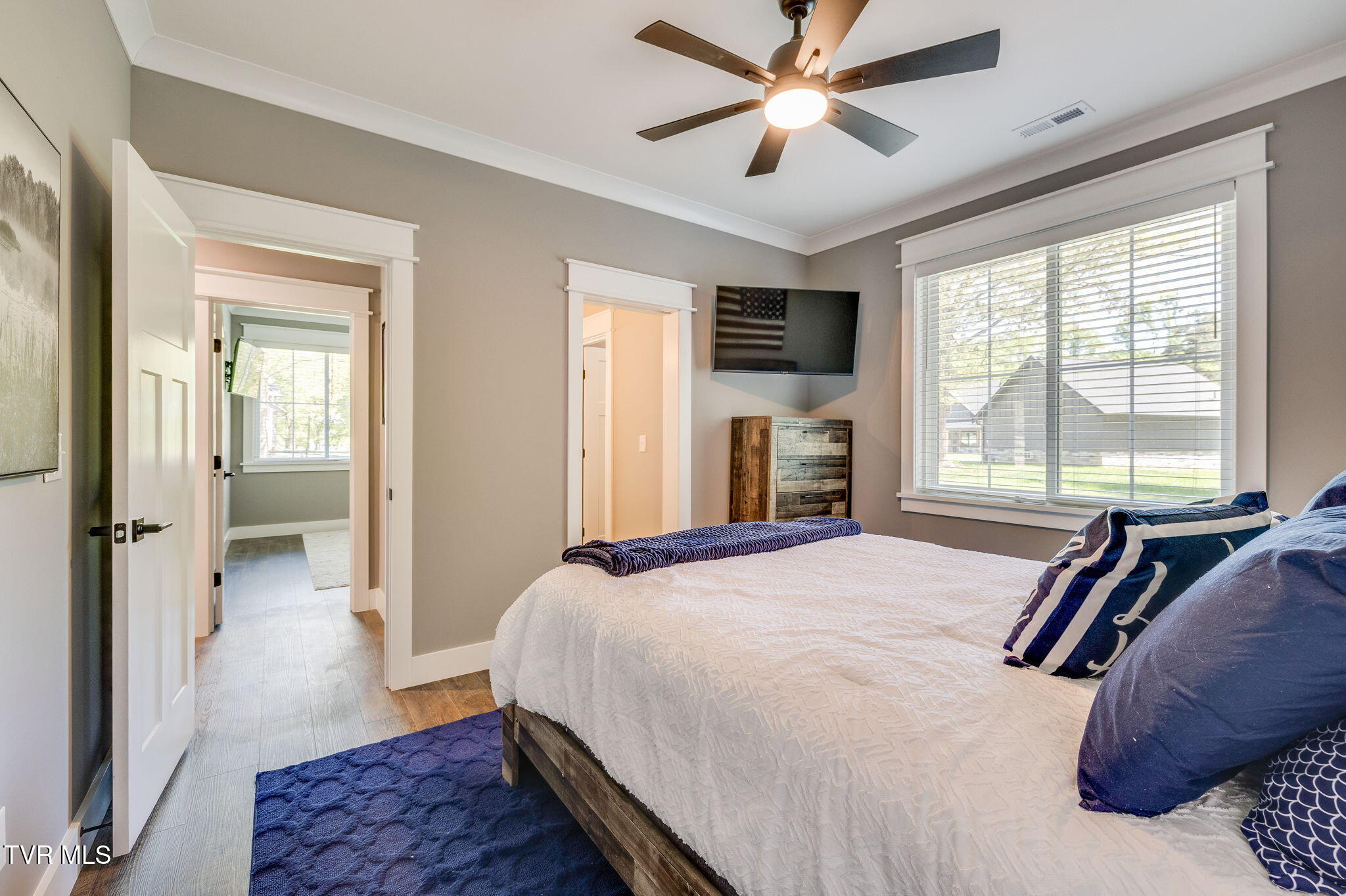 Dandridge, Tennessee, 37725, United States, 3 Bedrooms Bedrooms, ,4 BathroomsBathrooms,Residential,For Sale,2040308