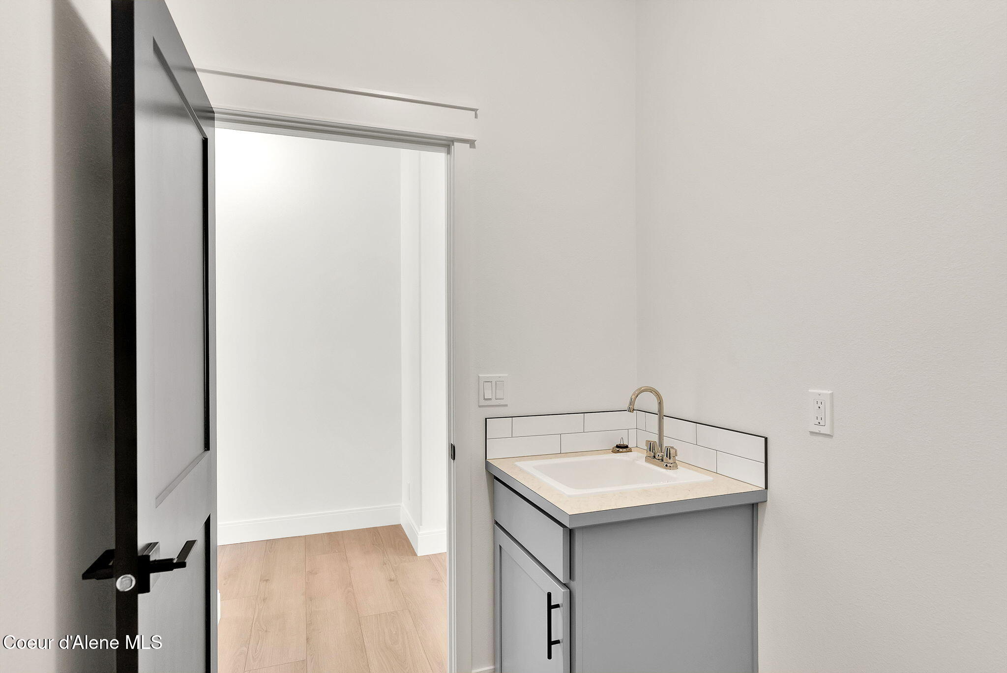 Rathdrum, Idaho, 83858, United States, 3 Bedrooms Bedrooms, ,Residential,For Sale,1999026