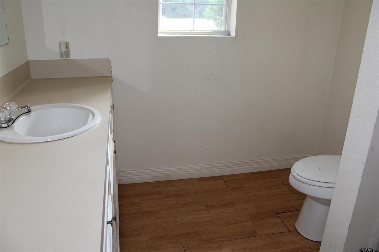 Jacksonville, Texas, 75766, United States, 2 Bedrooms Bedrooms, ,1 BathroomBathrooms,Residential,For Sale,1984164