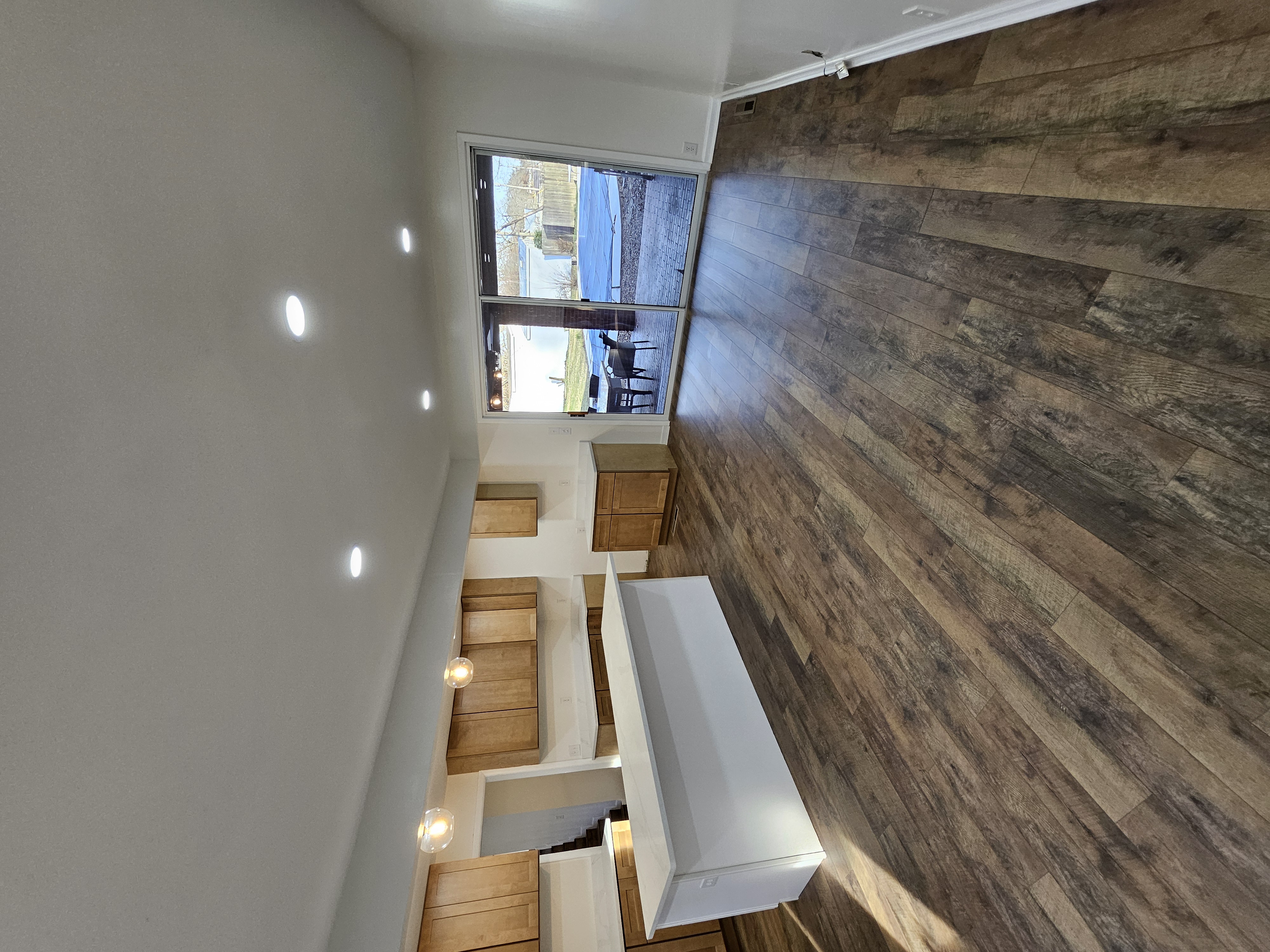 Monett, Missouri, 65708, United States, 4 Bedrooms Bedrooms, ,4 BathroomsBathrooms,Residential,For Sale,1998784