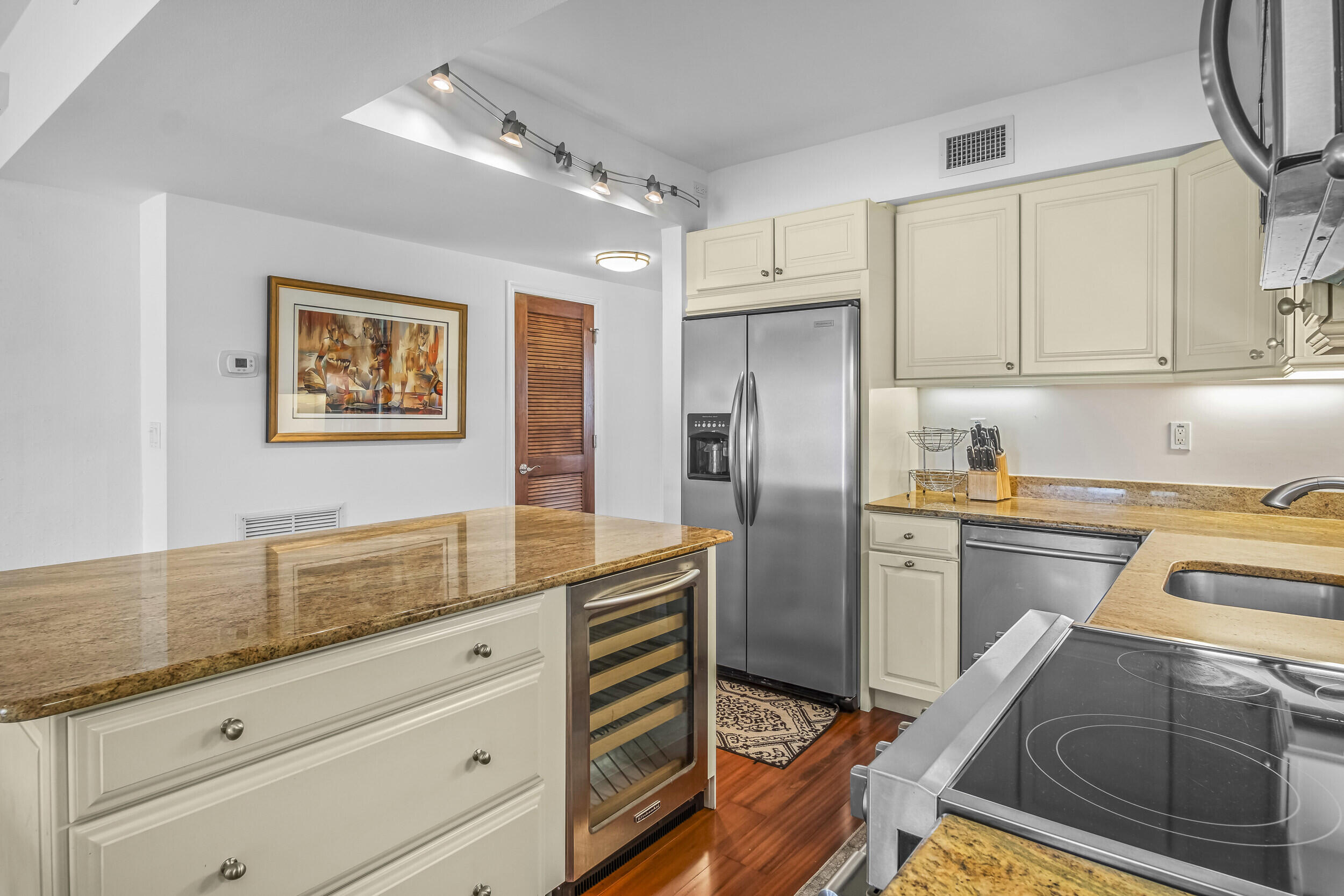 Delray Beach, Florida, 33445, United States, 2 Bedrooms Bedrooms, ,2 BathroomsBathrooms,Residential,For Sale,1934680