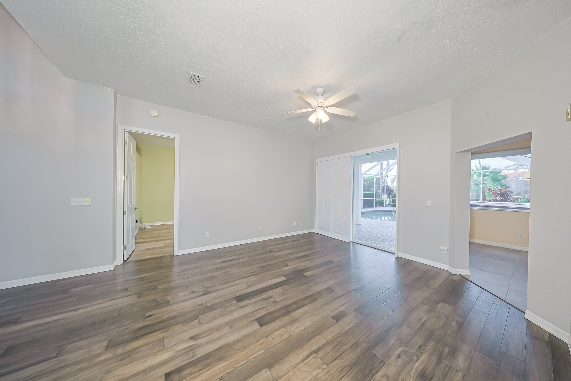 Sun City Center, Florida, 33573, United States, 3 Bedrooms Bedrooms, ,3 BathroomsBathrooms,Residential,For Sale,1985673