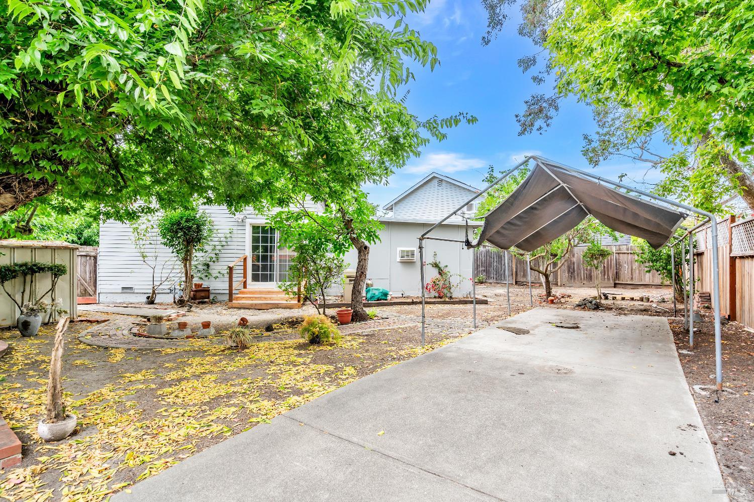 Petaluma, California, 94954, United States, 4 Bedrooms Bedrooms, ,2 BathroomsBathrooms,Residential,For Sale,1917667