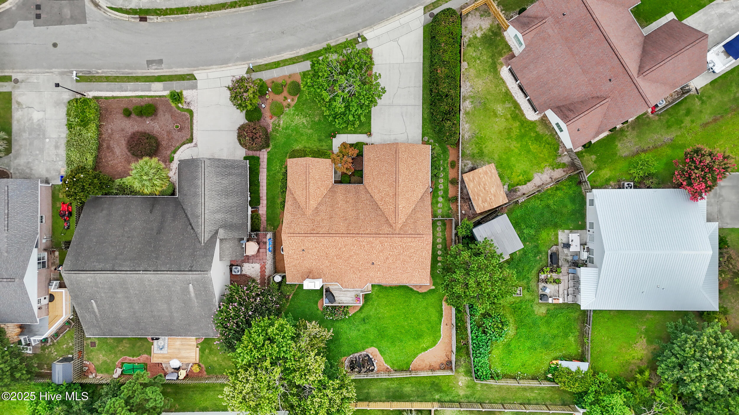 Carolina Beach, North Carolina, 28428, United States, 3 Bedrooms Bedrooms, ,2 BathroomsBathrooms,Residential,For Sale,1890740