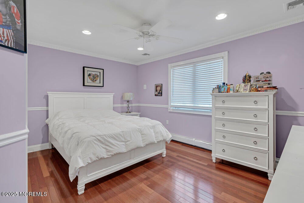 Manalapan, New Jersey, 07726, United States, 5 Bedrooms Bedrooms, ,5 BathroomsBathrooms,Residential,For Sale,1980978