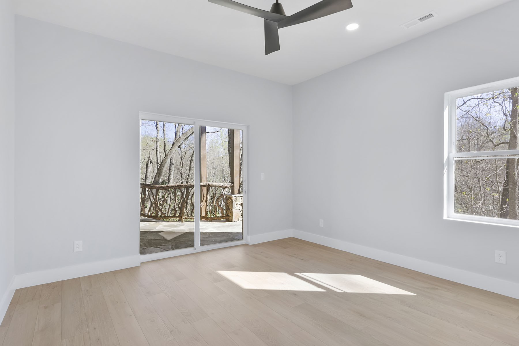  HENDERSONVILLE - 物件實景