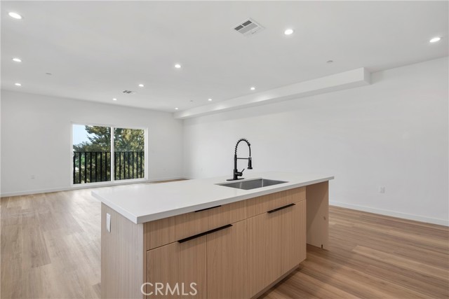 Los Angeles, California, 90023, United States, 22 Bedrooms Bedrooms, ,Residential,For Sale,1763548
