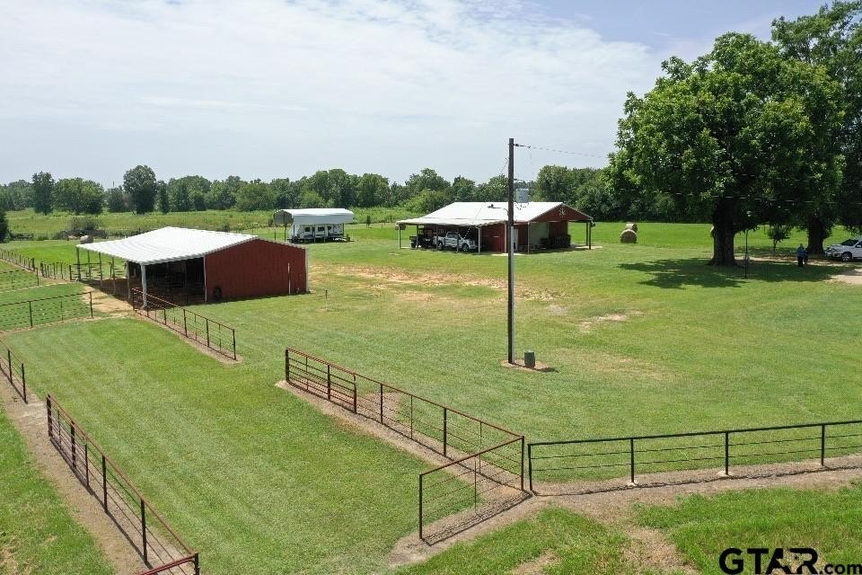Pittsburg, Texas, 75686, United States, 4 Bedrooms Bedrooms, ,3 BathroomsBathrooms,Residential,For Sale,1900555