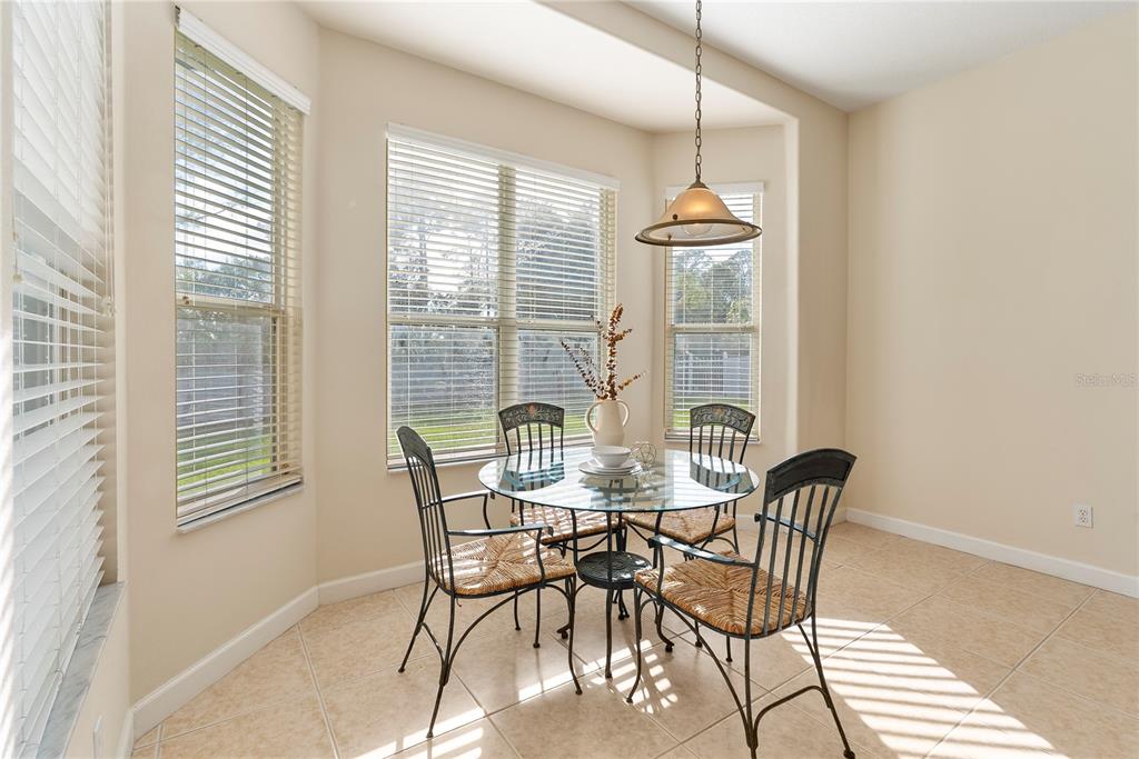 Orlando, Florida, 32836, United States, 5 Bedrooms Bedrooms, ,4 BathroomsBathrooms,Residential,For Sale,1989643