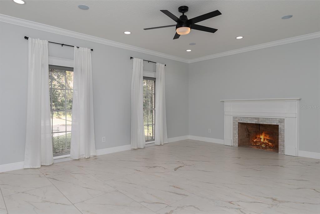 Lake Mary, Florida, 32746, United States, 5 Bedrooms Bedrooms, ,4 BathroomsBathrooms,Residential,For Sale,2003020