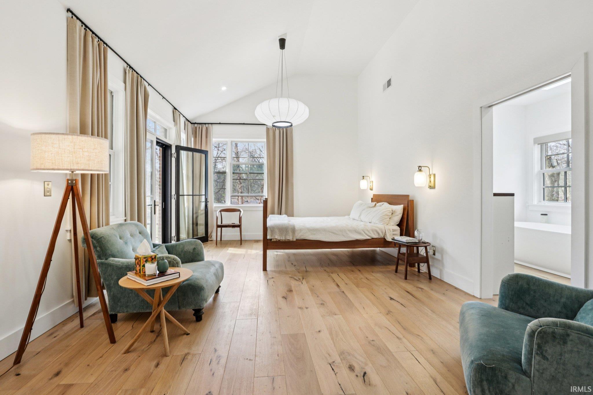 Bloomington, Indiana, 47401, United States, 4 Bedrooms Bedrooms, ,5 BathroomsBathrooms,Residential,For Sale,2032198