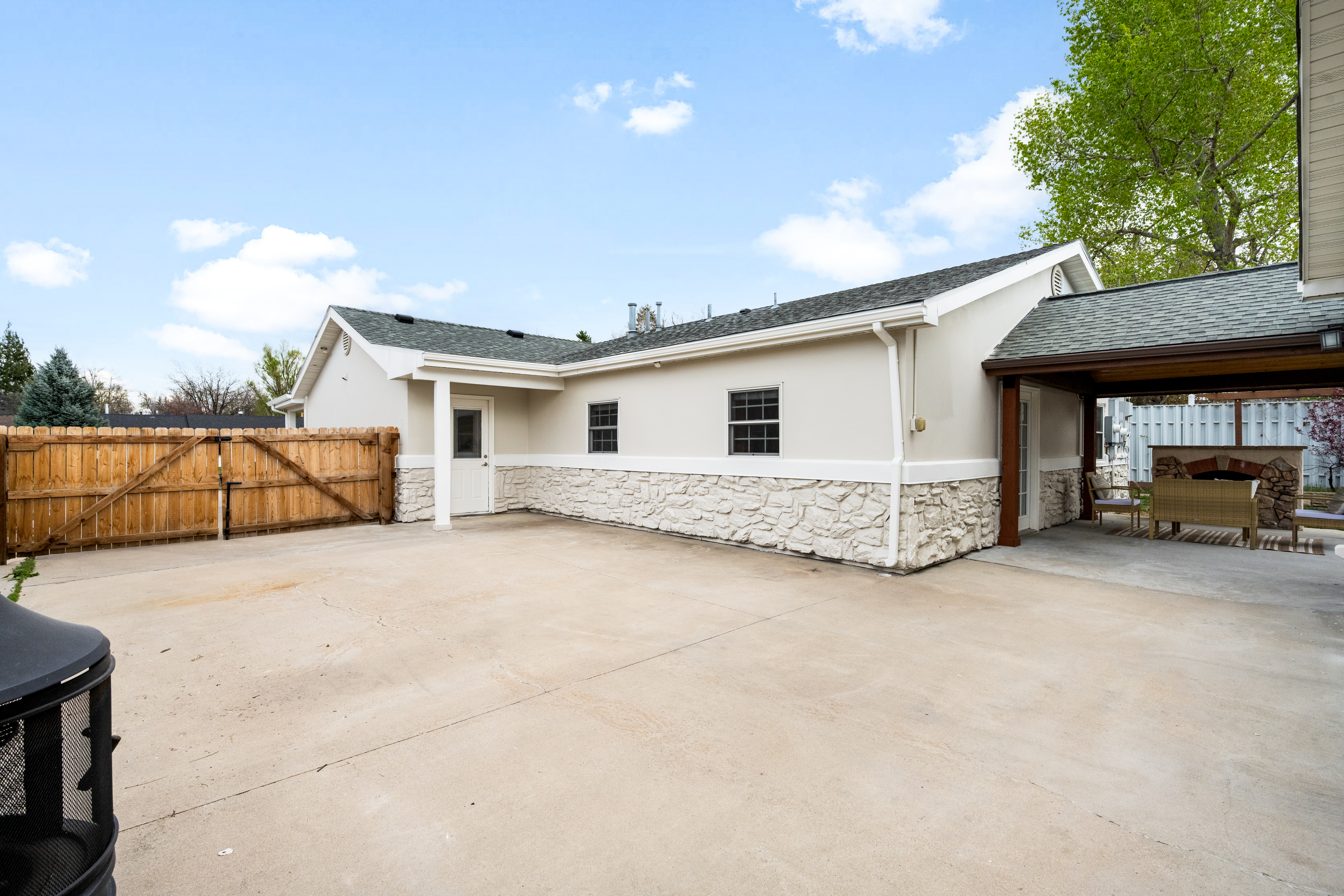  Mid-century charm with fresh, modern updates - 物件實景