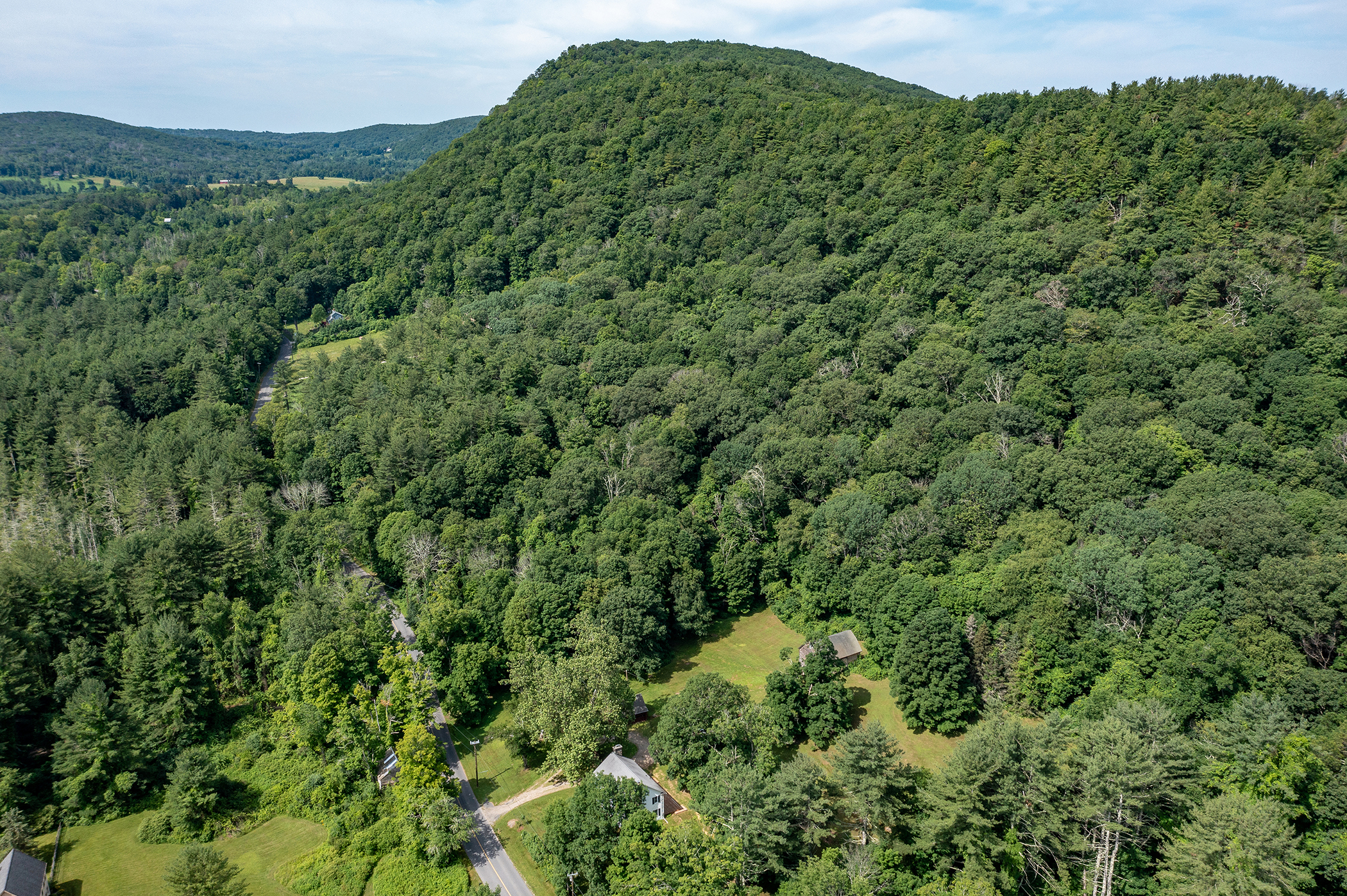  153 White Hollow Road - 物件實景