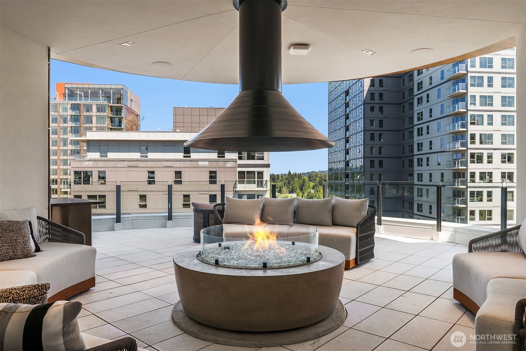 Bellevue, Washington, 98004, United States, 1 Bedroom Bedrooms, ,1 BathroomBathrooms,Residential,For Sale,1850146