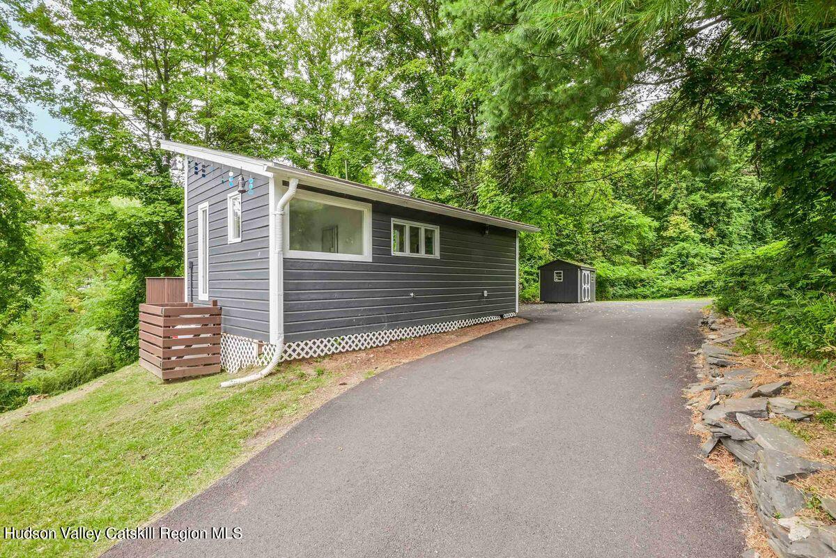 Woodstock, New York, 12498, United States, 4 Bedrooms Bedrooms, ,3 BathroomsBathrooms,Residential,For Sale,1991084