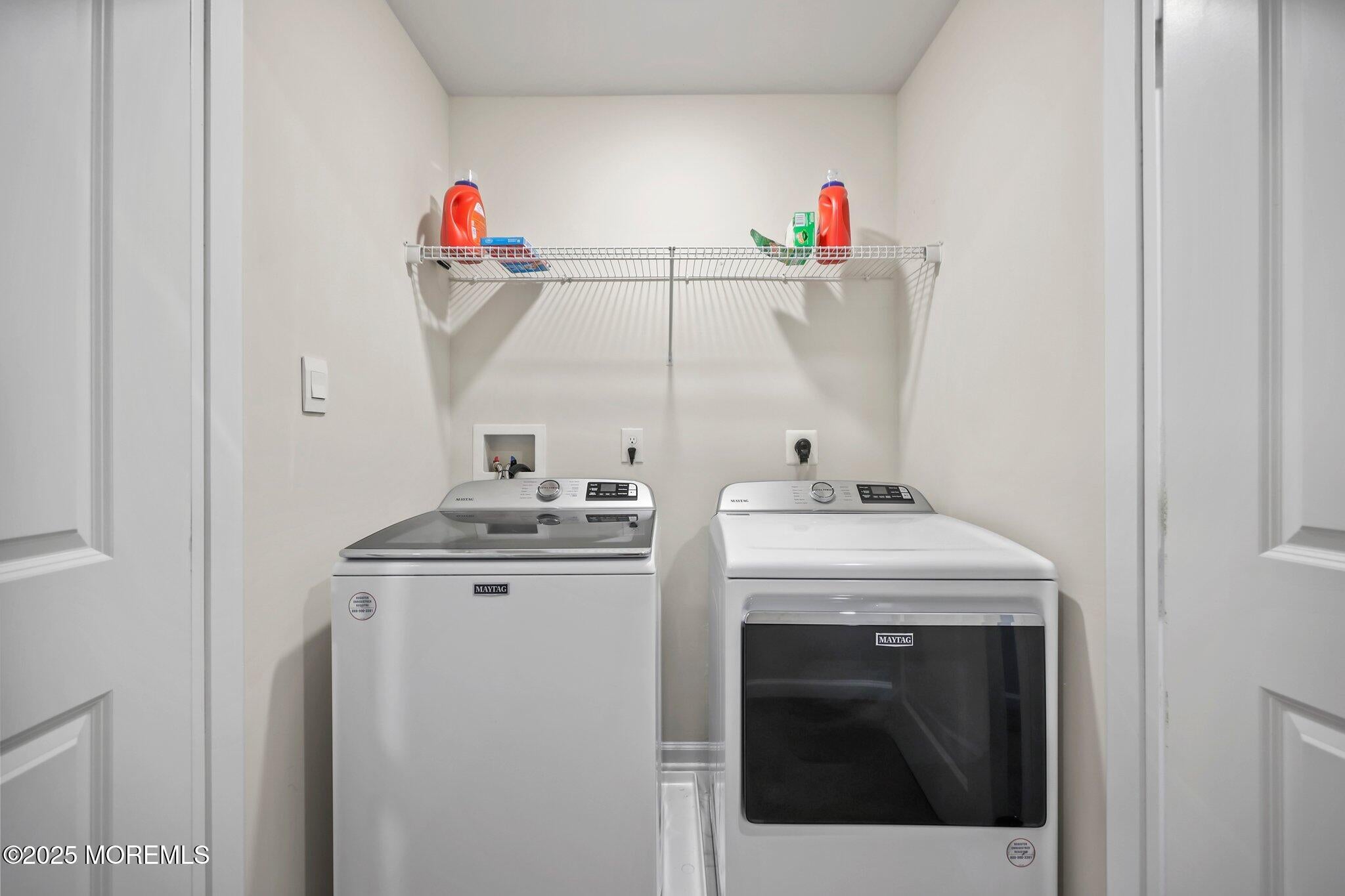 Jackson, New Jersey, 08527, United States, 3 Bedrooms Bedrooms, ,4 BathroomsBathrooms,Residential,For Sale,1979150