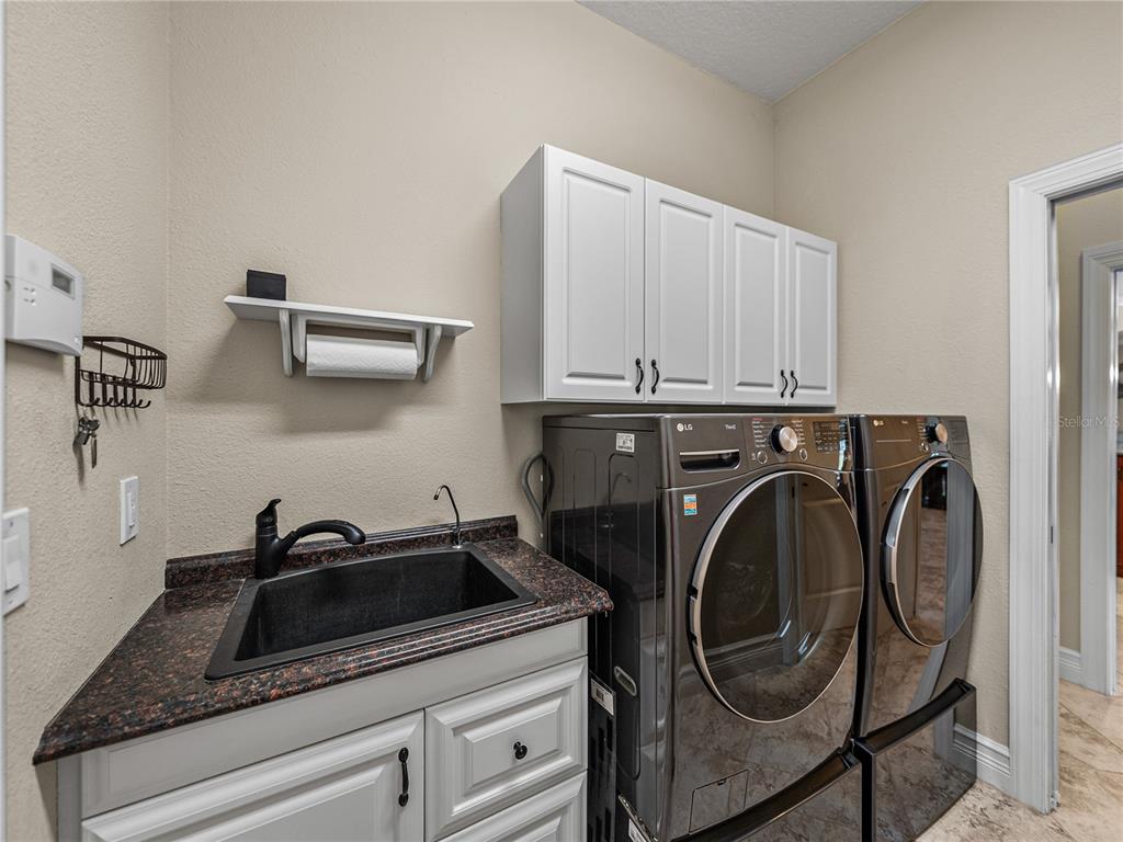 Parrish, Florida, 34219, United States, 4 Bedrooms Bedrooms, ,3 BathroomsBathrooms,Residential,For Sale,1960555