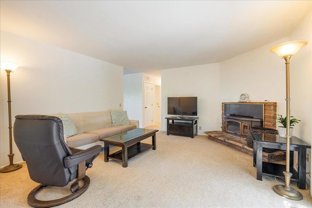 Fallbrook, California, 92028, United States, 3 Bedrooms Bedrooms, ,2 BathroomsBathrooms,Residential,For Sale,1947109