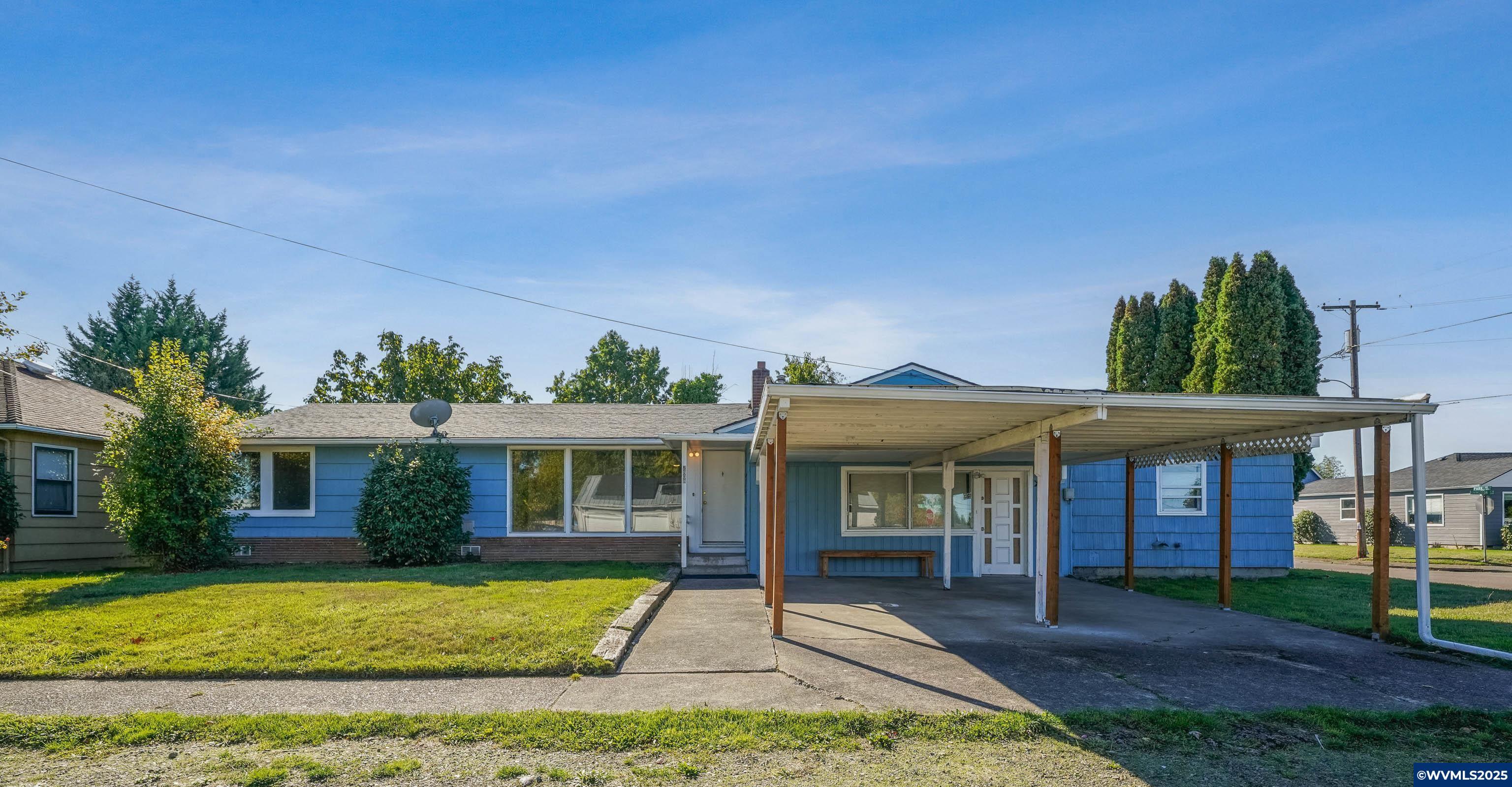 Salem, Oregon, 97301, United States, 5 Bedrooms Bedrooms, ,Residential,For Sale,1965590