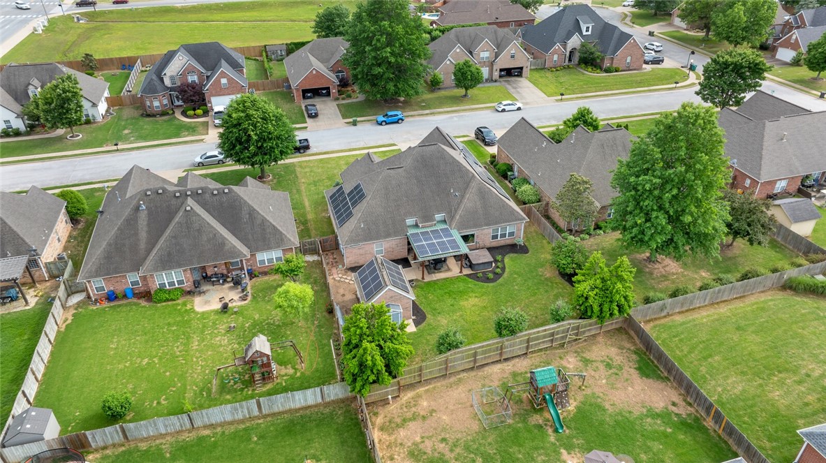 Rogers, Arkansas, 72758, United States, 4 Bedrooms Bedrooms, ,3 BathroomsBathrooms,Residential,For Sale,1821426
