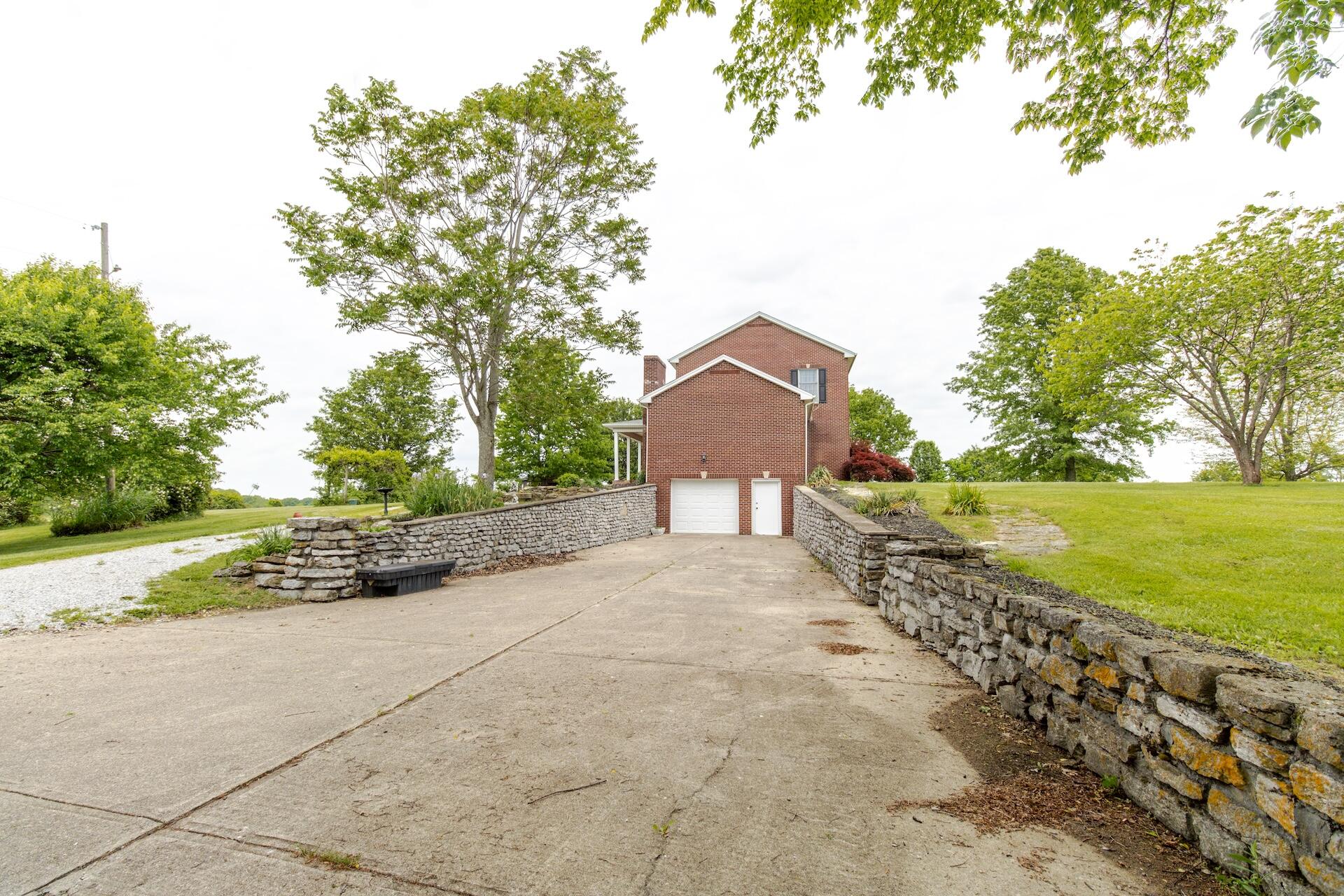 Glencoe, Kentucky, 41046, United States, 5 Bedrooms Bedrooms, ,4 BathroomsBathrooms,Residential,For Sale,1921882