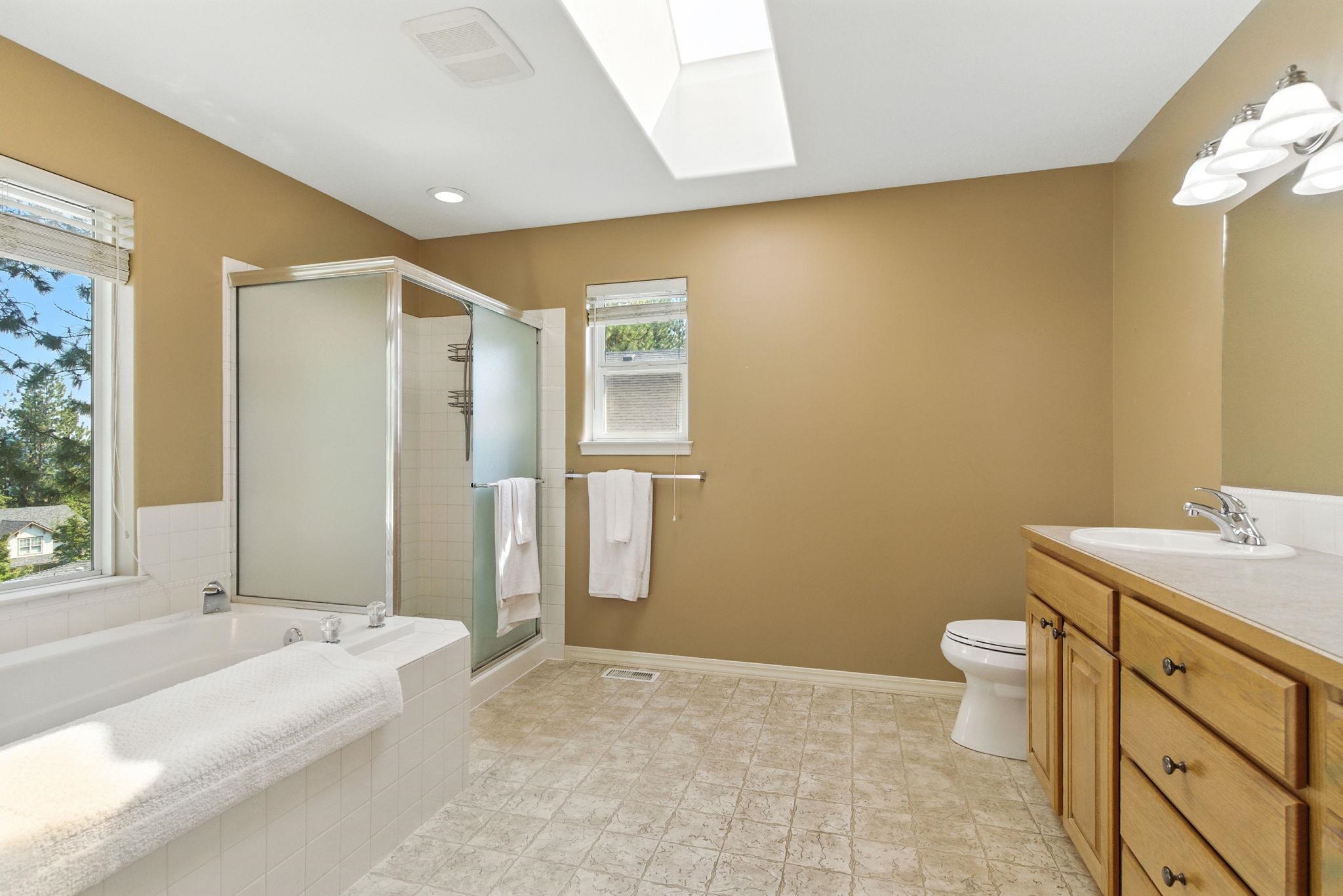 Spokane, Washington, 99224, United States, 5 Bedrooms Bedrooms, ,4 BathroomsBathrooms,Residential,For Sale,1977717