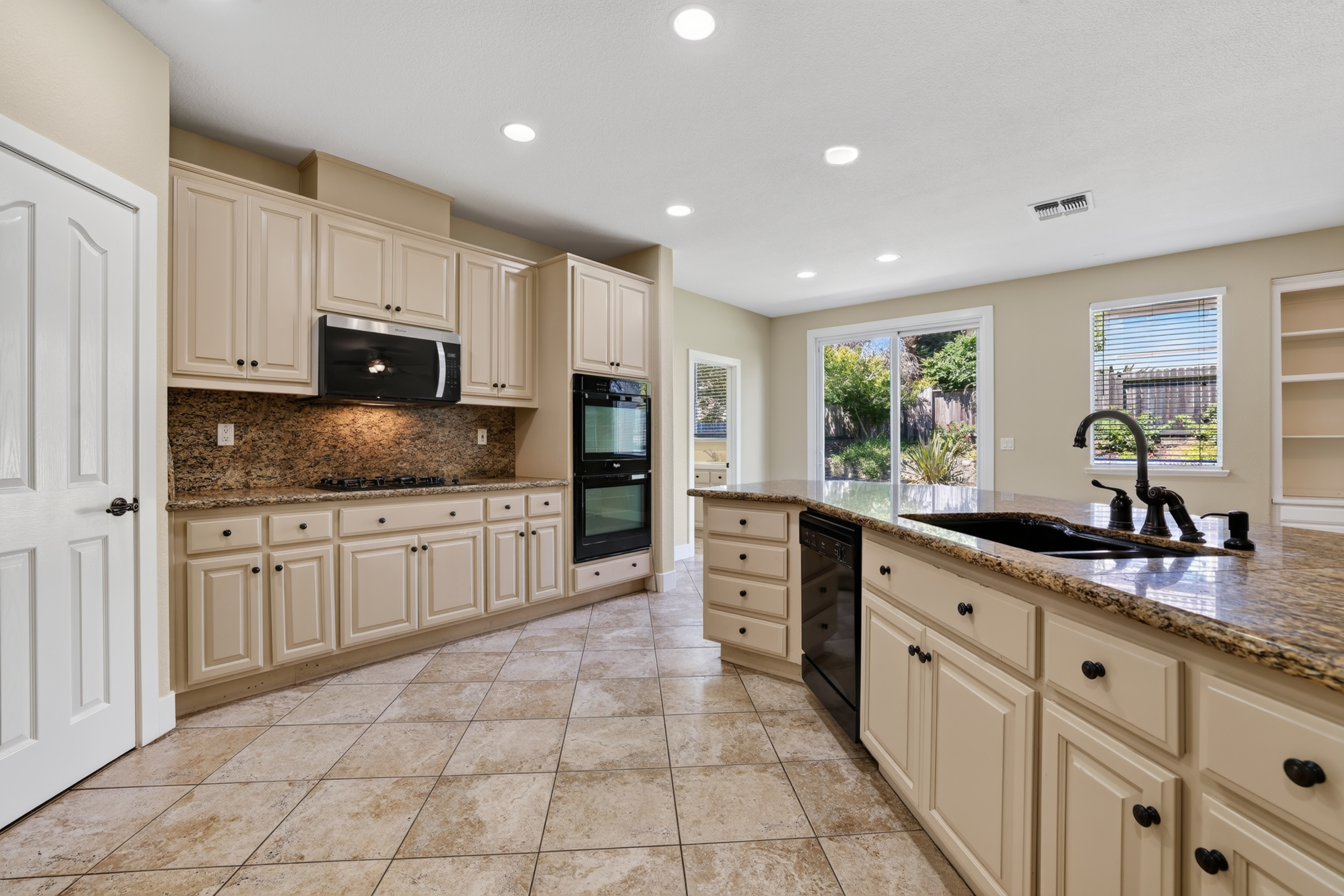  2519 Parkcrest Way, Roseville, CA, 95747 - 物件實景