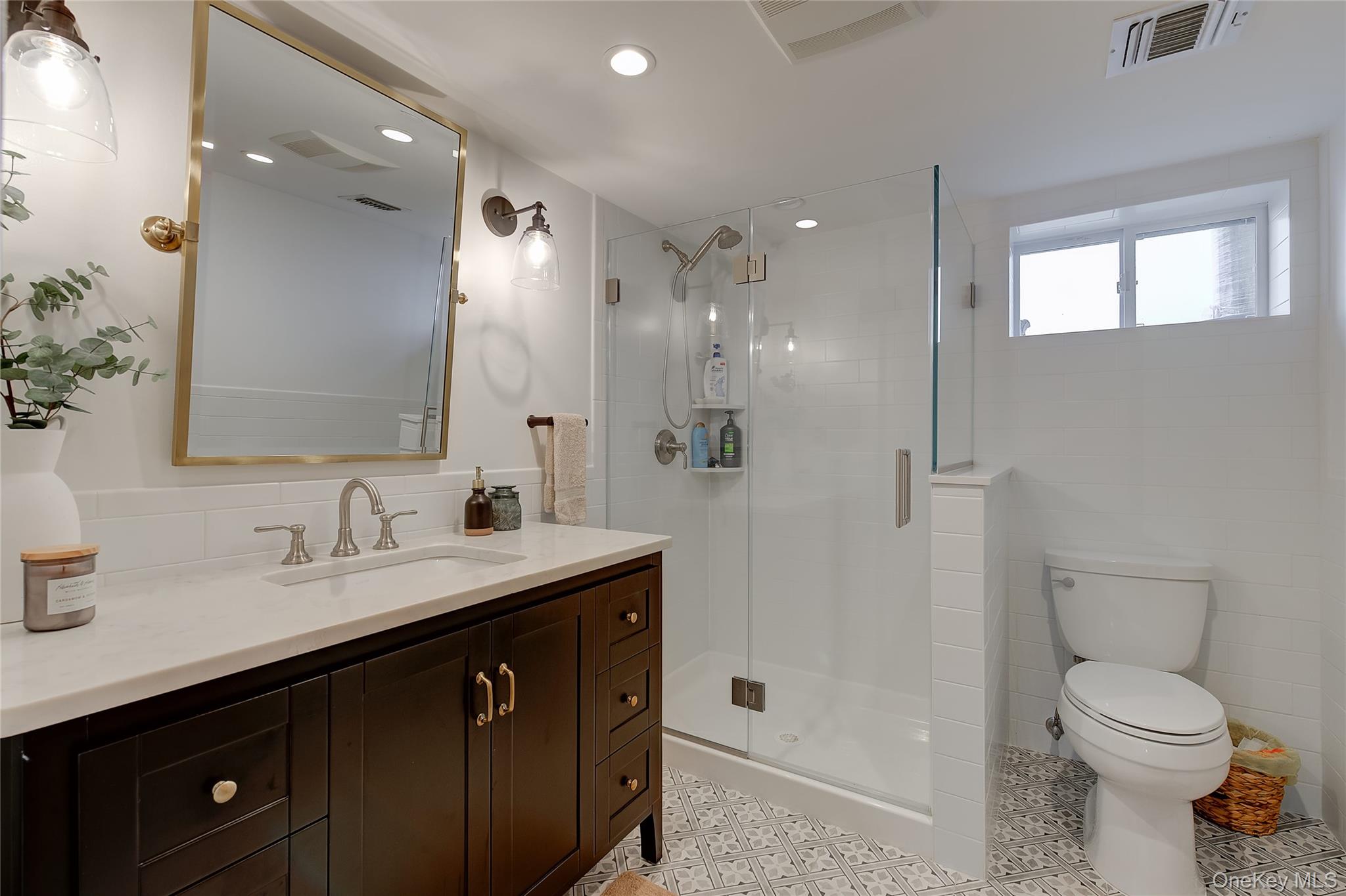  31 Garden Circle, Syosset, NY, 11791 - 物件實景