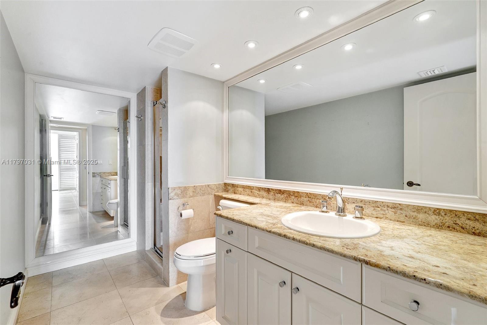 Aventura, Florida, 33180, United States, 4 Bedrooms Bedrooms, ,5 BathroomsBathrooms,Residential,For Sale,1796989