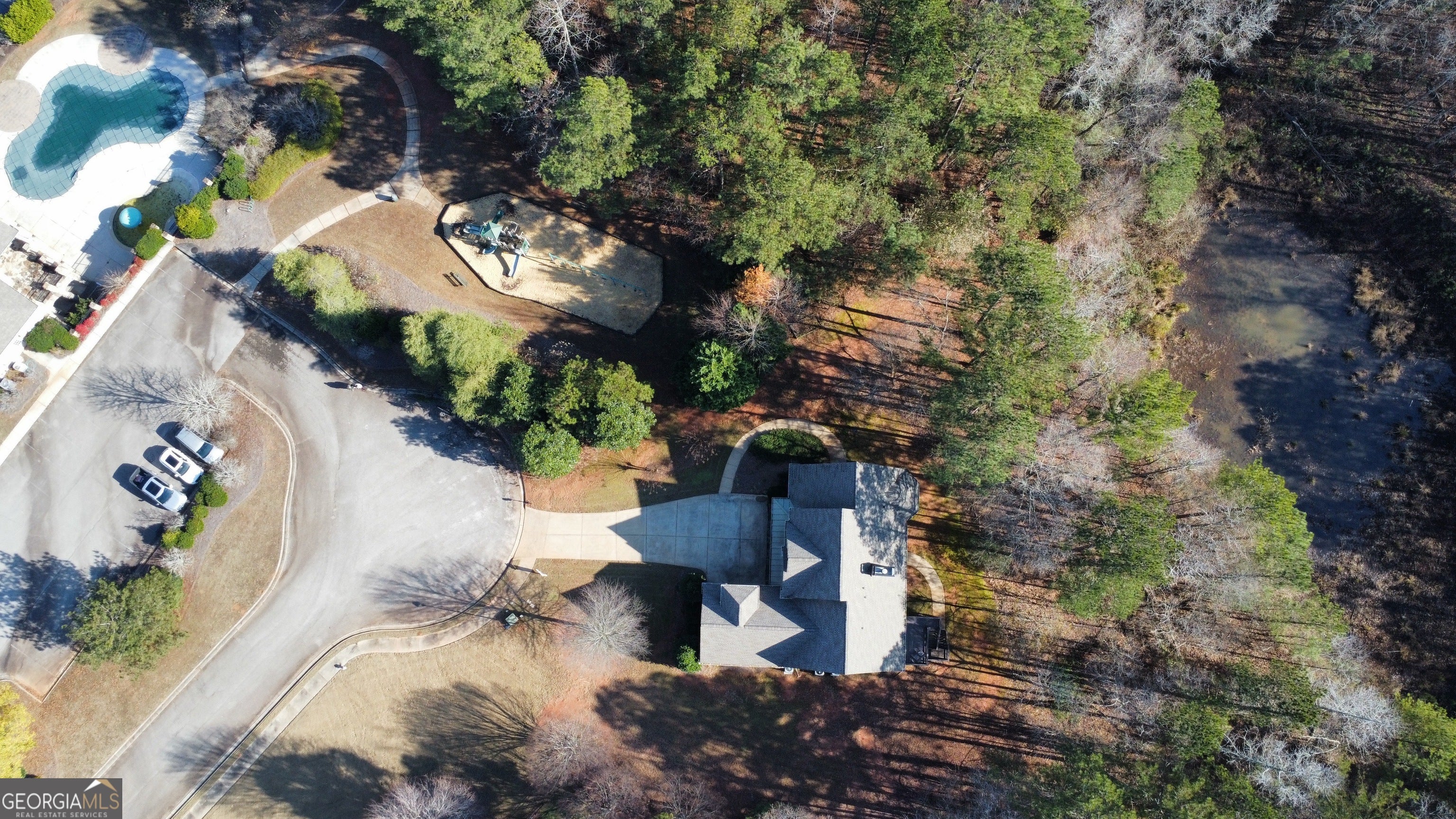 Douglasville, Georgia, 30135, United States, 5 Bedrooms Bedrooms, ,4 BathroomsBathrooms,Residential,For Sale,1999896