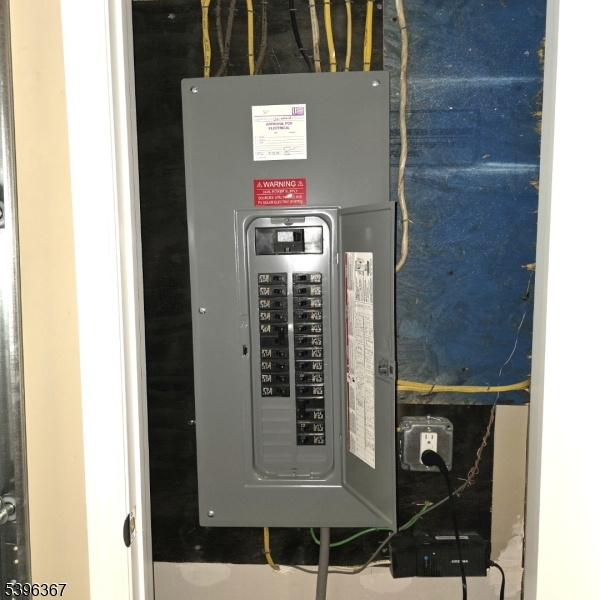 Fanwood Boro, New Jersey, 07023, United States, 4 Bedrooms Bedrooms, ,2 BathroomsBathrooms,Residential,For Sale,1991828