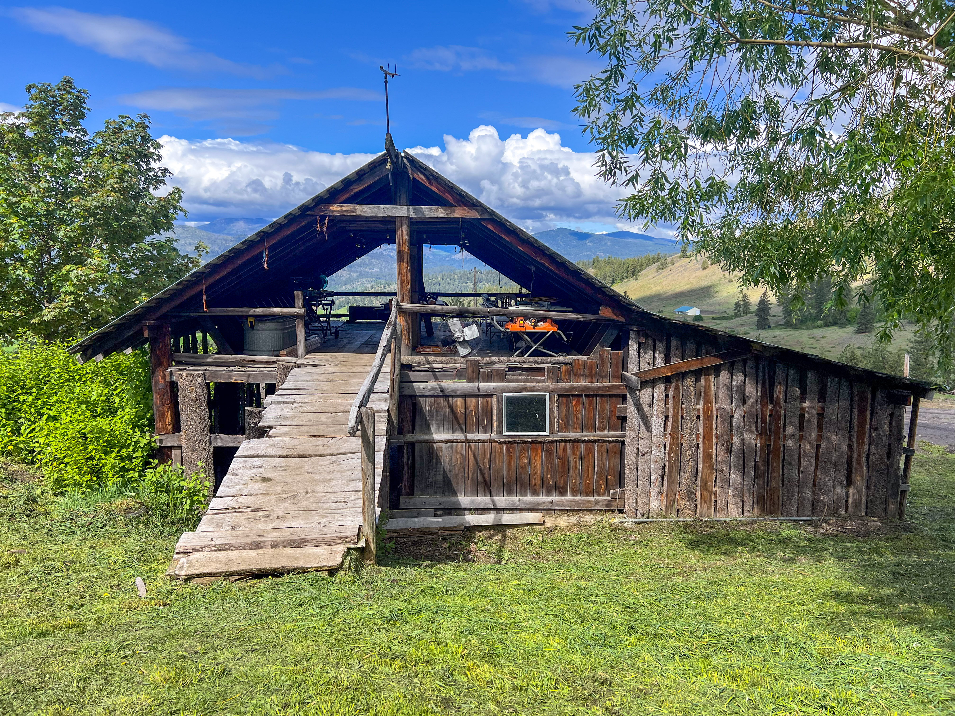 Kettle Falls, Washington, 99141, United States, 3 Bedrooms Bedrooms, ,2 BathroomsBathrooms,Residential,For Sale,1985709