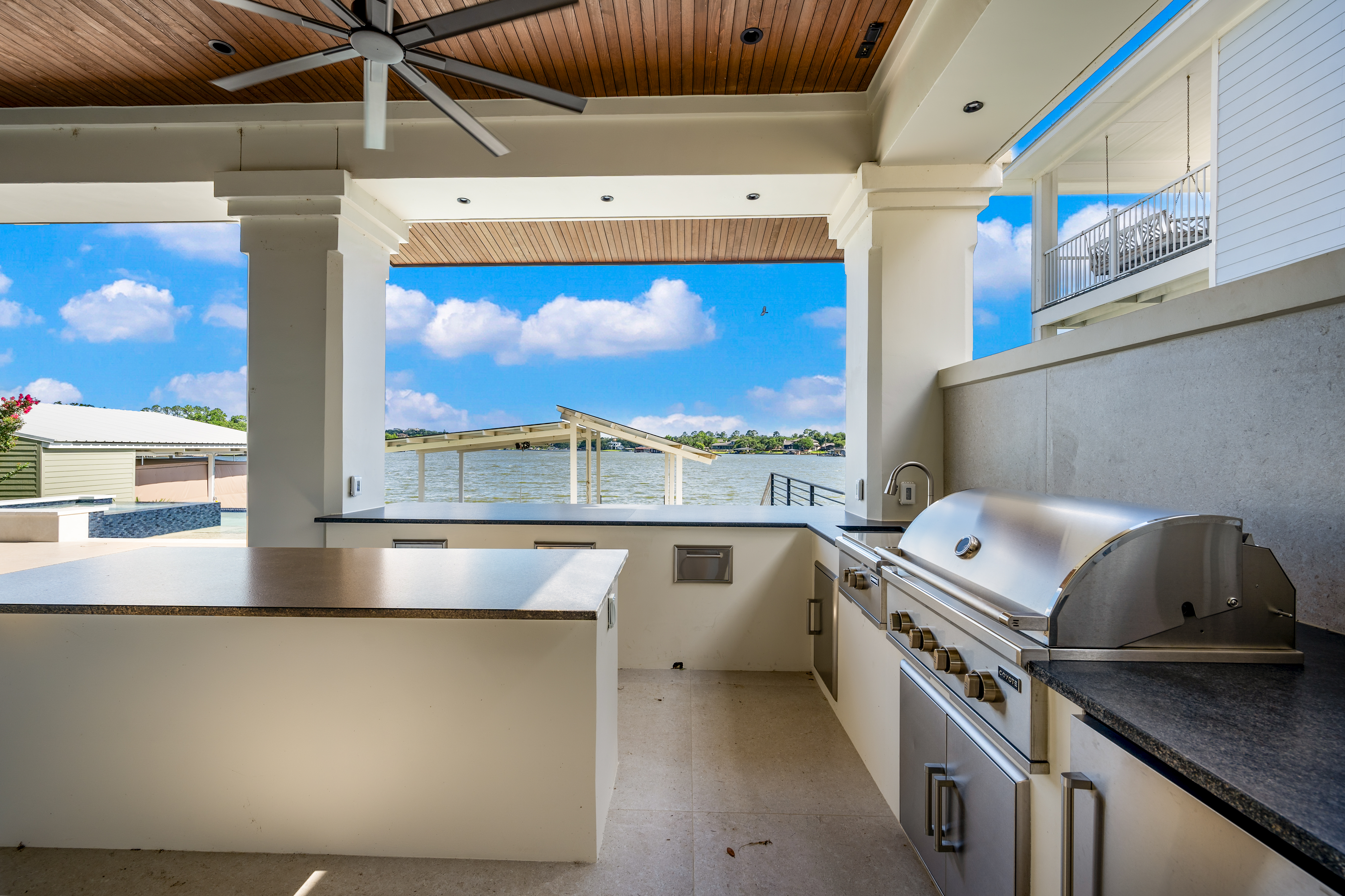  Architectural Lakefront Masterpiece on Skyline Drive by Paul Allen Custom Homes - 物件實景