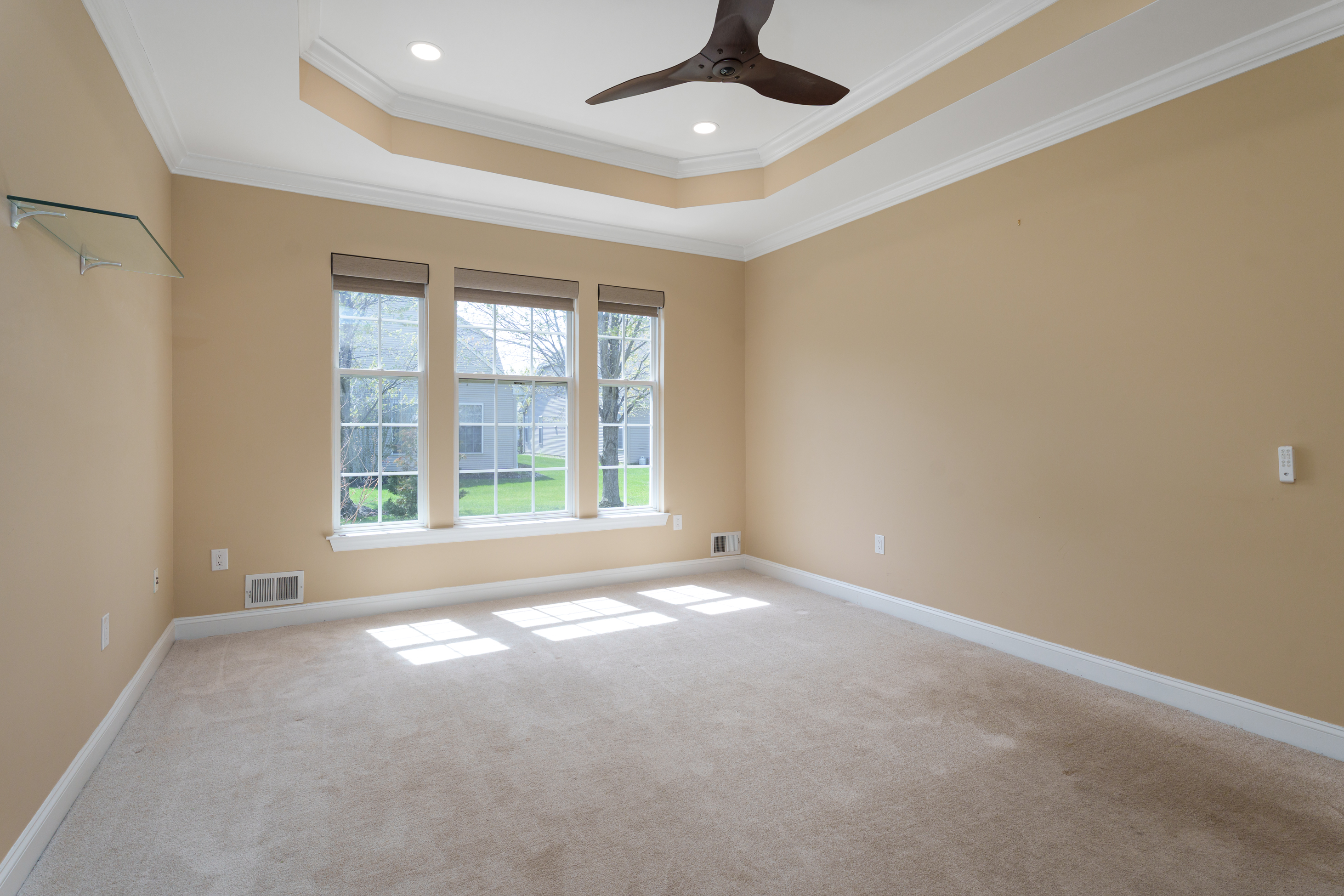  Classic Details, Open Design, and Thoughtful Finishes Throughout - 物件實景