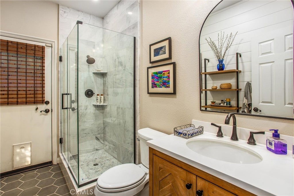 Redlands, California, 92373, United States, 5 Bedrooms Bedrooms, ,4 BathroomsBathrooms,Residential,For Sale,1983103