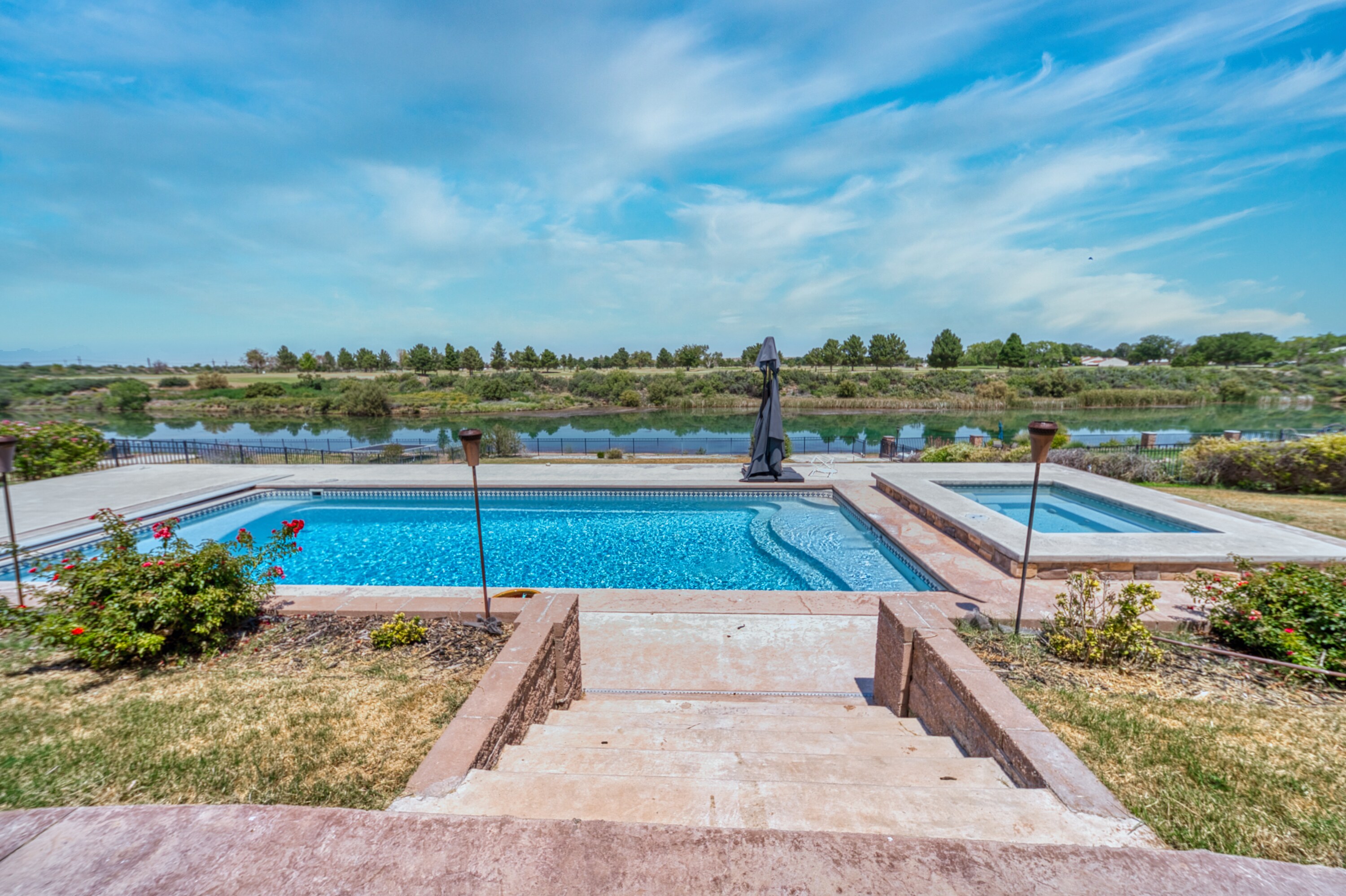 Carlsbad, New Mexico, 88220, United States, 5 Bedrooms Bedrooms, ,4 BathroomsBathrooms,Residential,For Sale,1974334