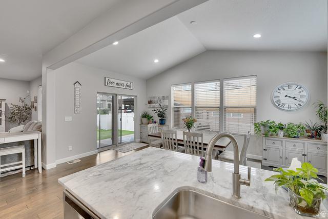 South Jordan, Utah, 84095, United States, 5 Bedrooms Bedrooms, ,4 BathroomsBathrooms,Residential,For Sale,1979432