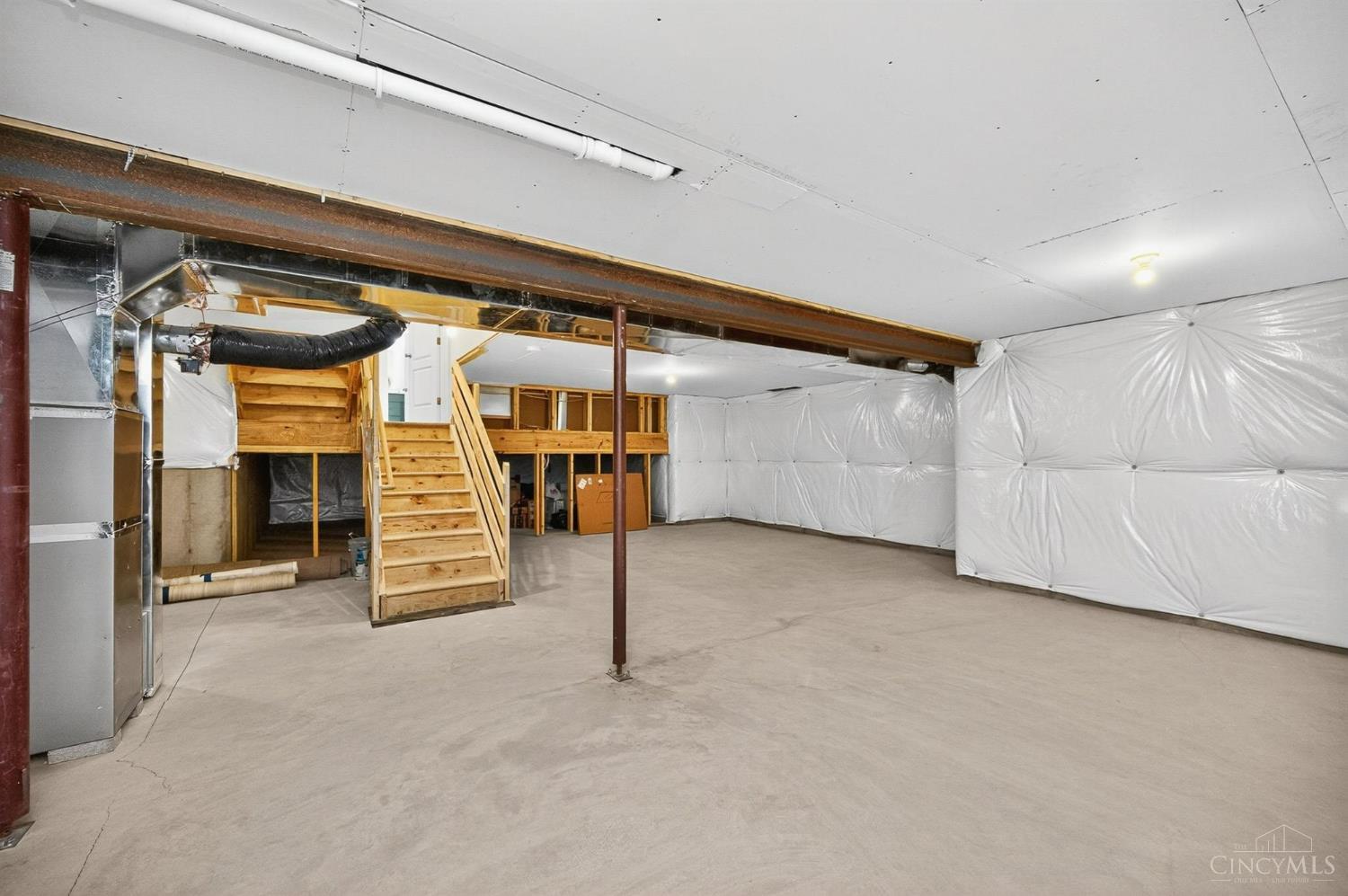 Turtle Creek Twp, Ohio, 45036, United States, 5 Bedrooms Bedrooms, ,4 BathroomsBathrooms,Residential,For Sale,1890162