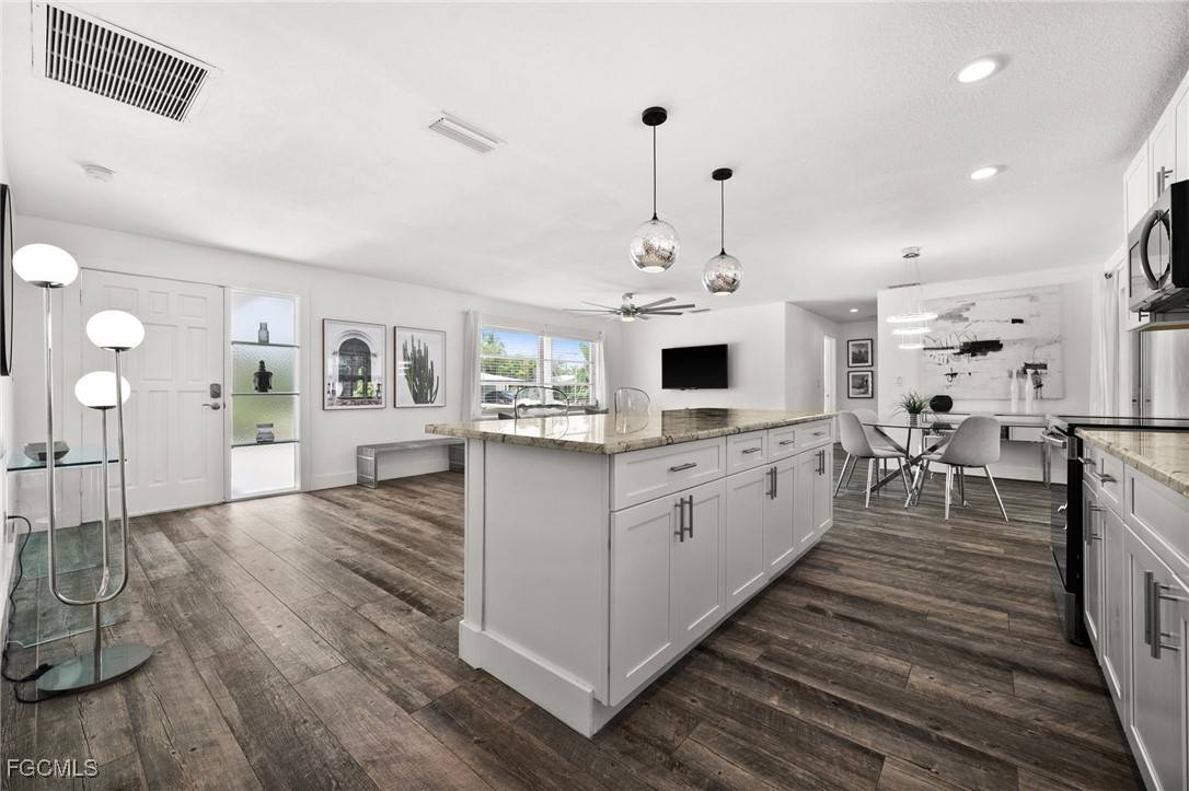 Cape Coral, Florida, 33914, United States, 2 Bedrooms Bedrooms, ,3 BathroomsBathrooms,Residential,For Sale,1974730