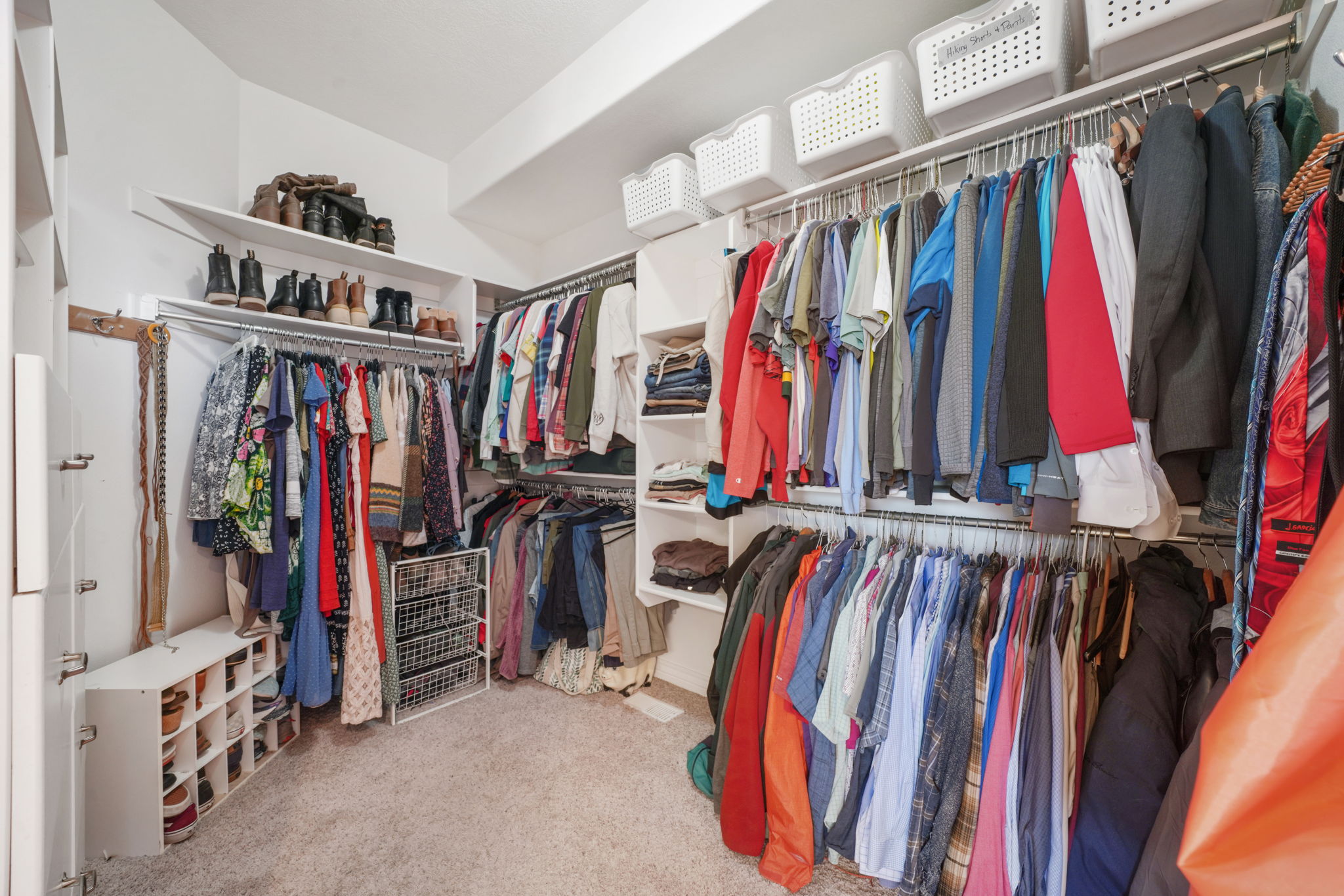 Eagle Mountain, Utah, 84005, United States, 6 Bedrooms Bedrooms, ,5 BathroomsBathrooms,Residential,For Sale,1990791