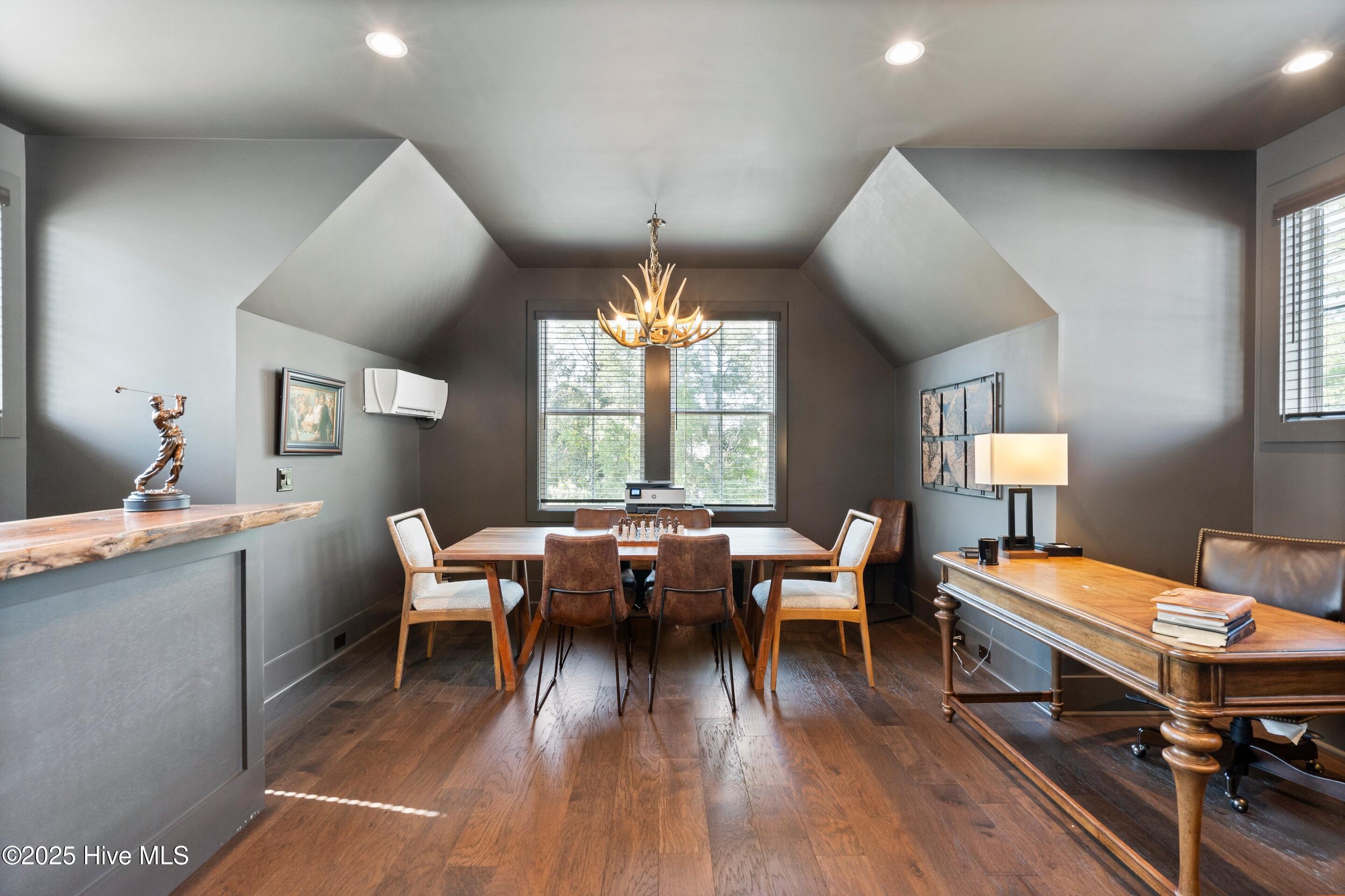 Wilmington, North Carolina, 28411, United States, 4 Bedrooms Bedrooms, ,5 BathroomsBathrooms,Residential,For Sale,1992122