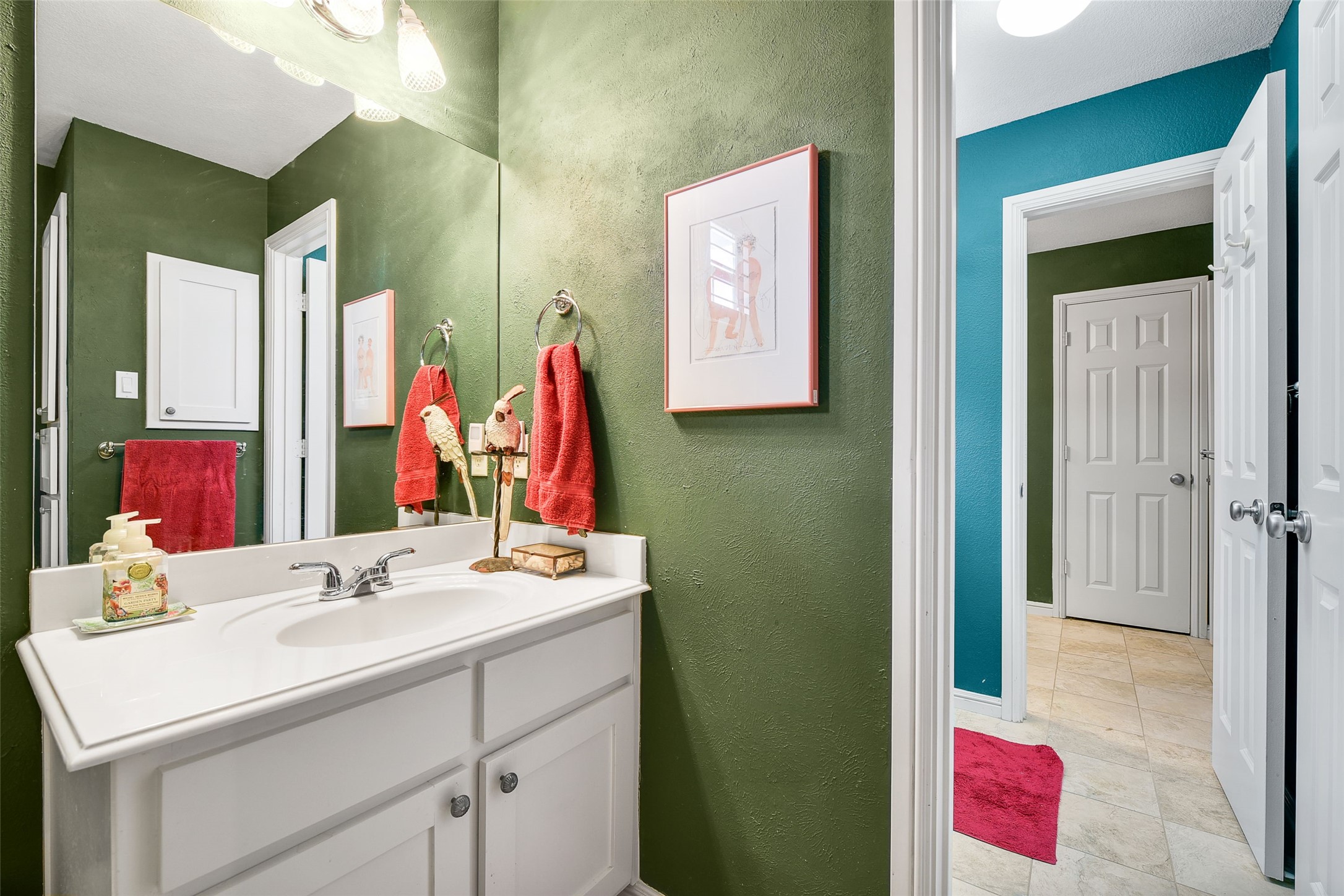 Fort Worth, Texas, 76109, United States, 3 Bedrooms Bedrooms, ,3 BathroomsBathrooms,Residential,For Sale,1911939